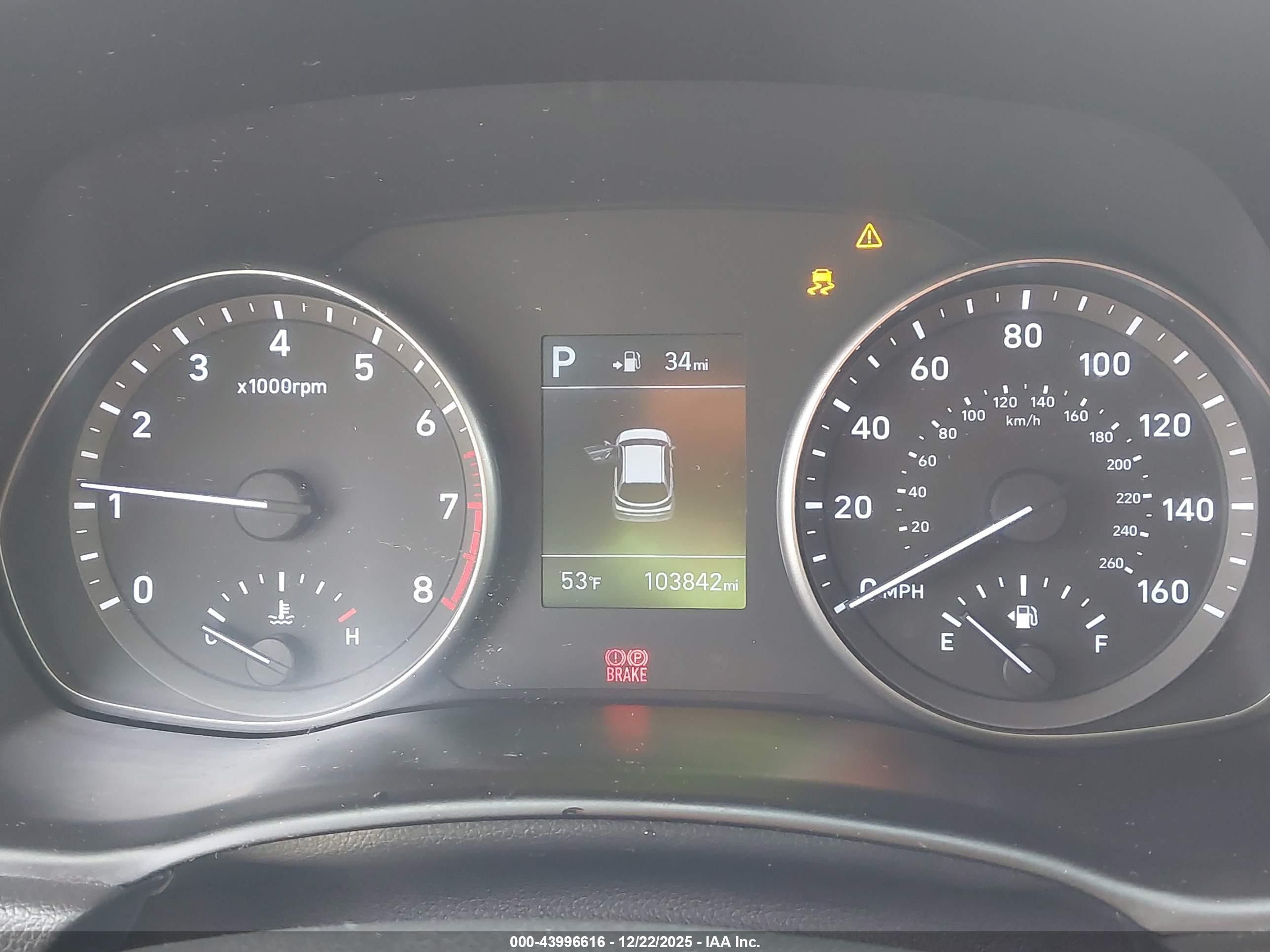 HYUNDAI ELANTRA image 7