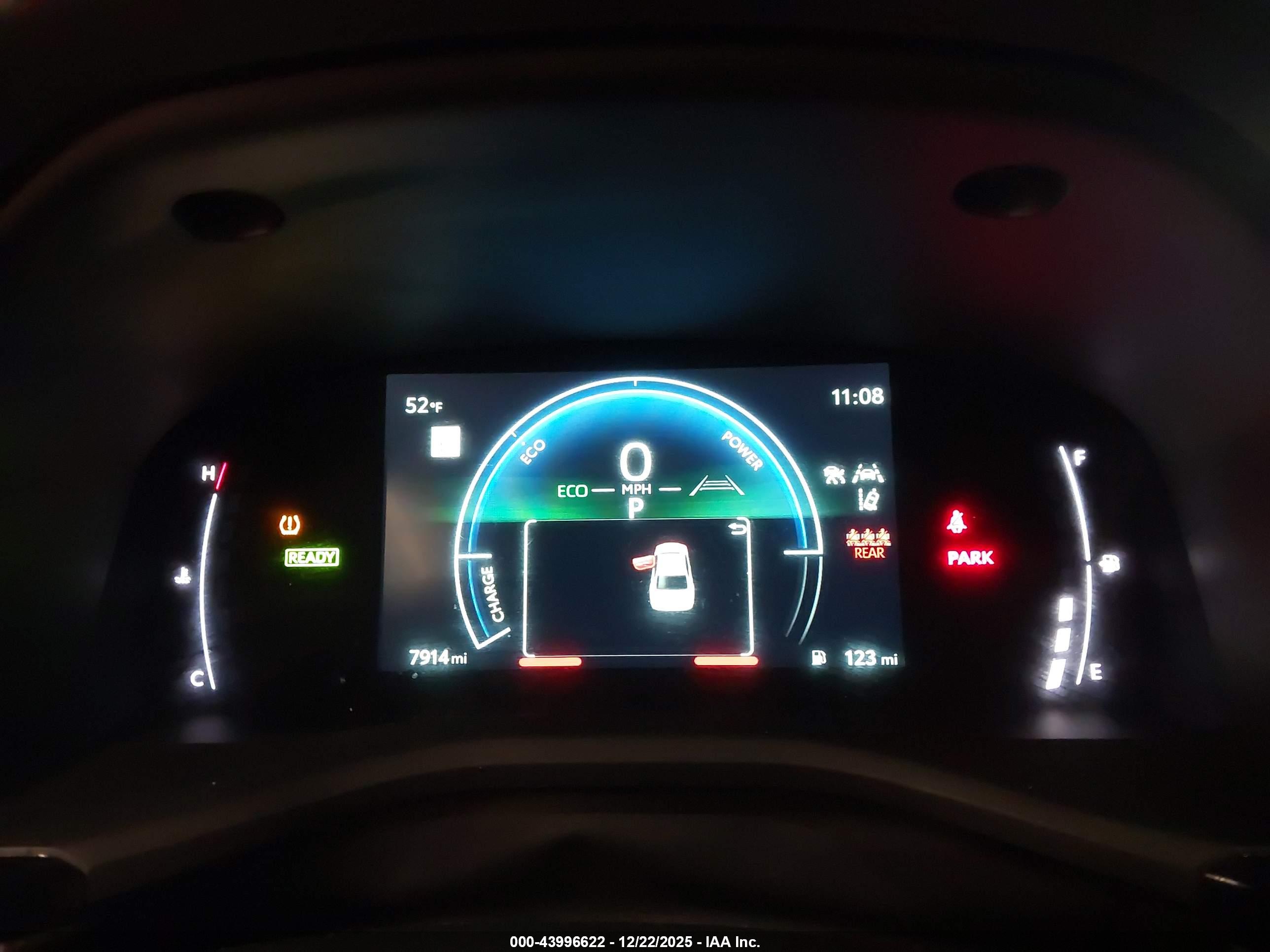 TOYOTA CAMRY image 7