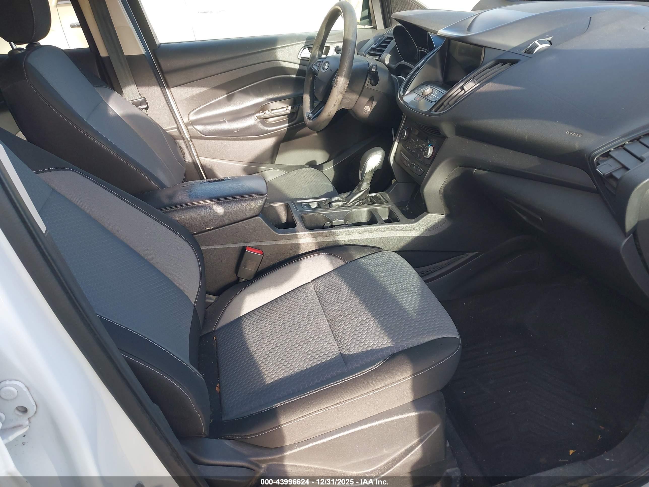 FORD ESCAPE image 5