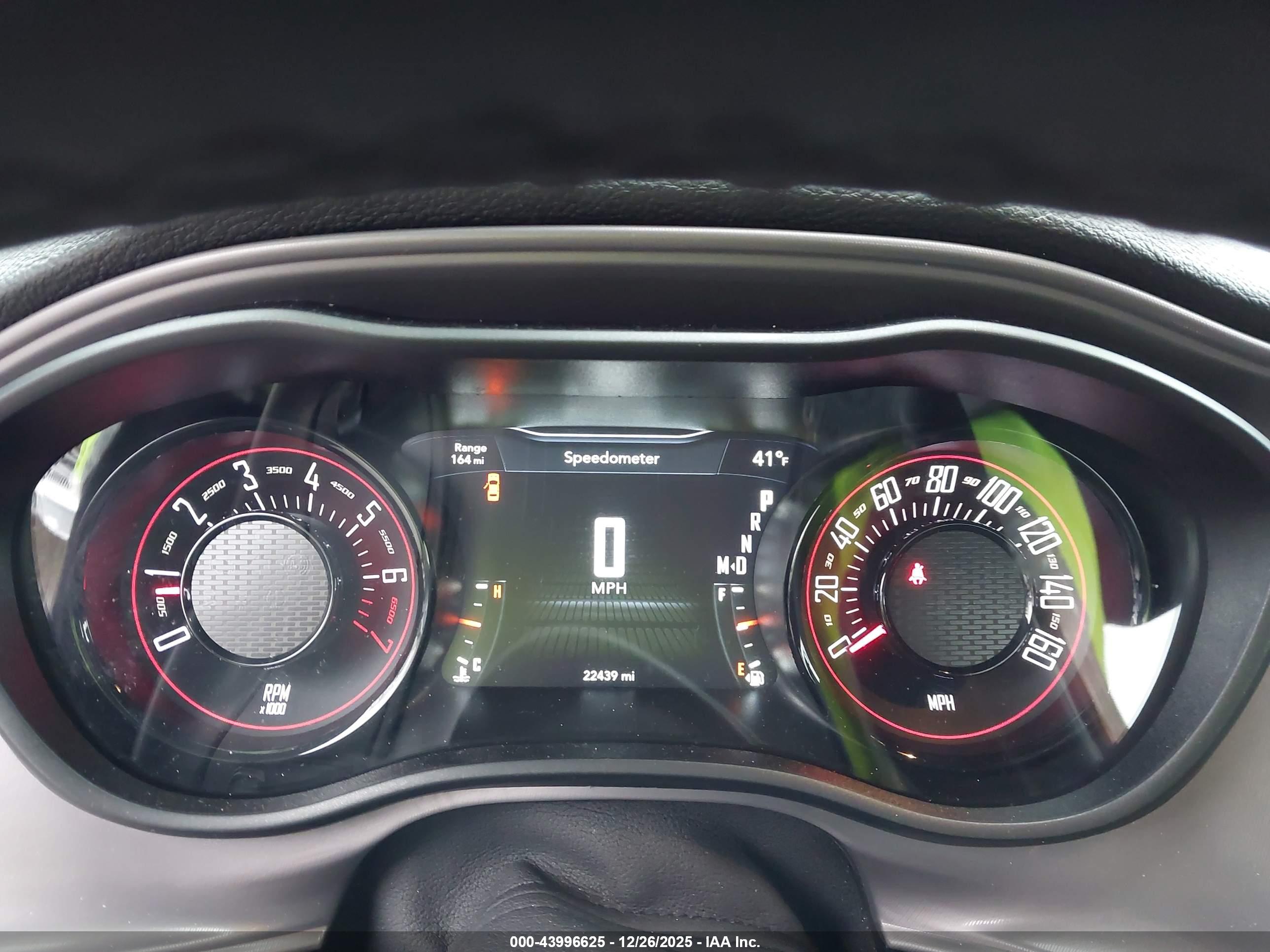 DODGE CHALLENGER image 7