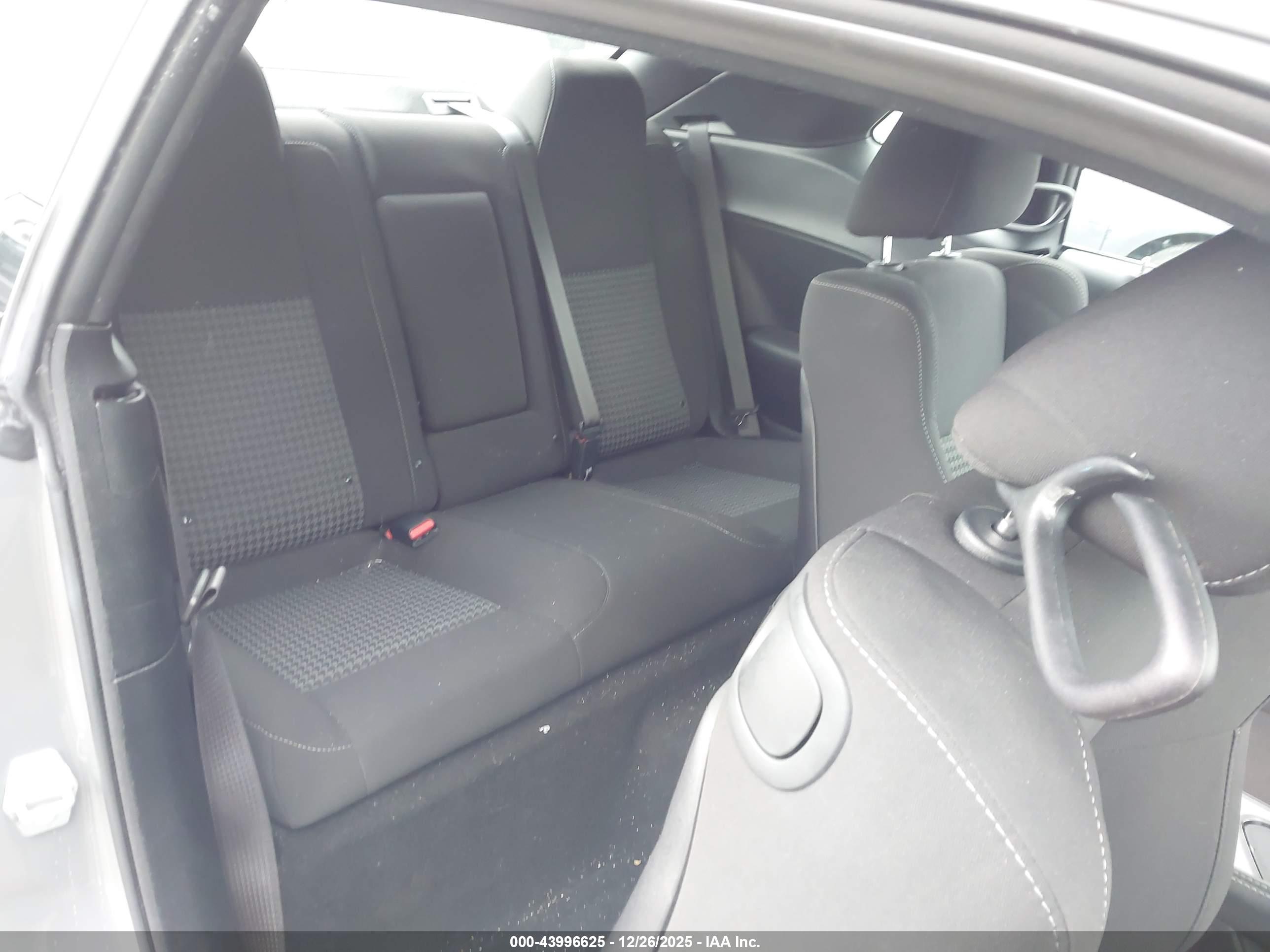 DODGE CHALLENGER image 8