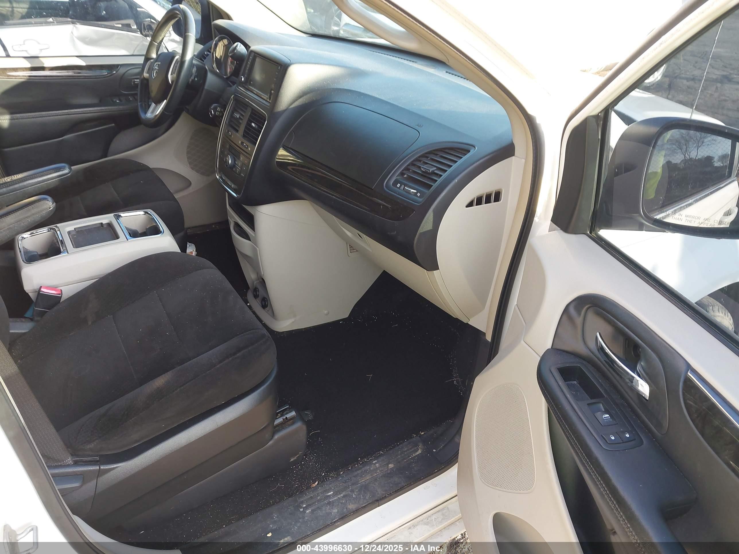 DODGE GRAND image 5