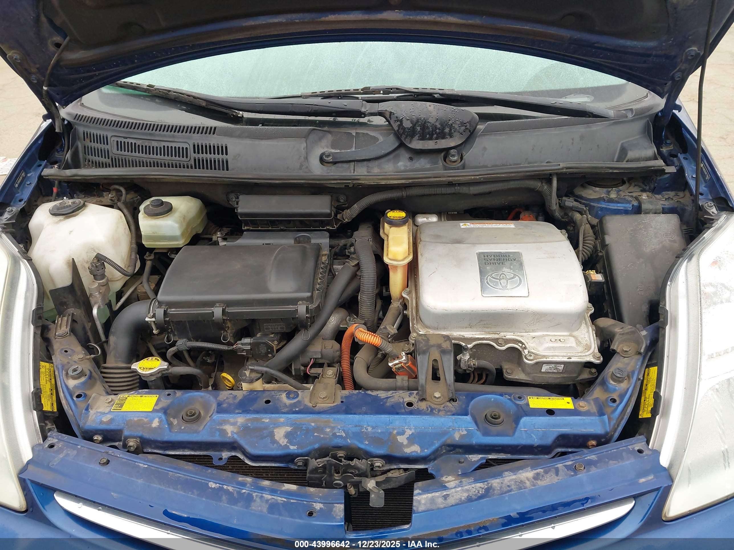 TOYOTA PRIUS image 10