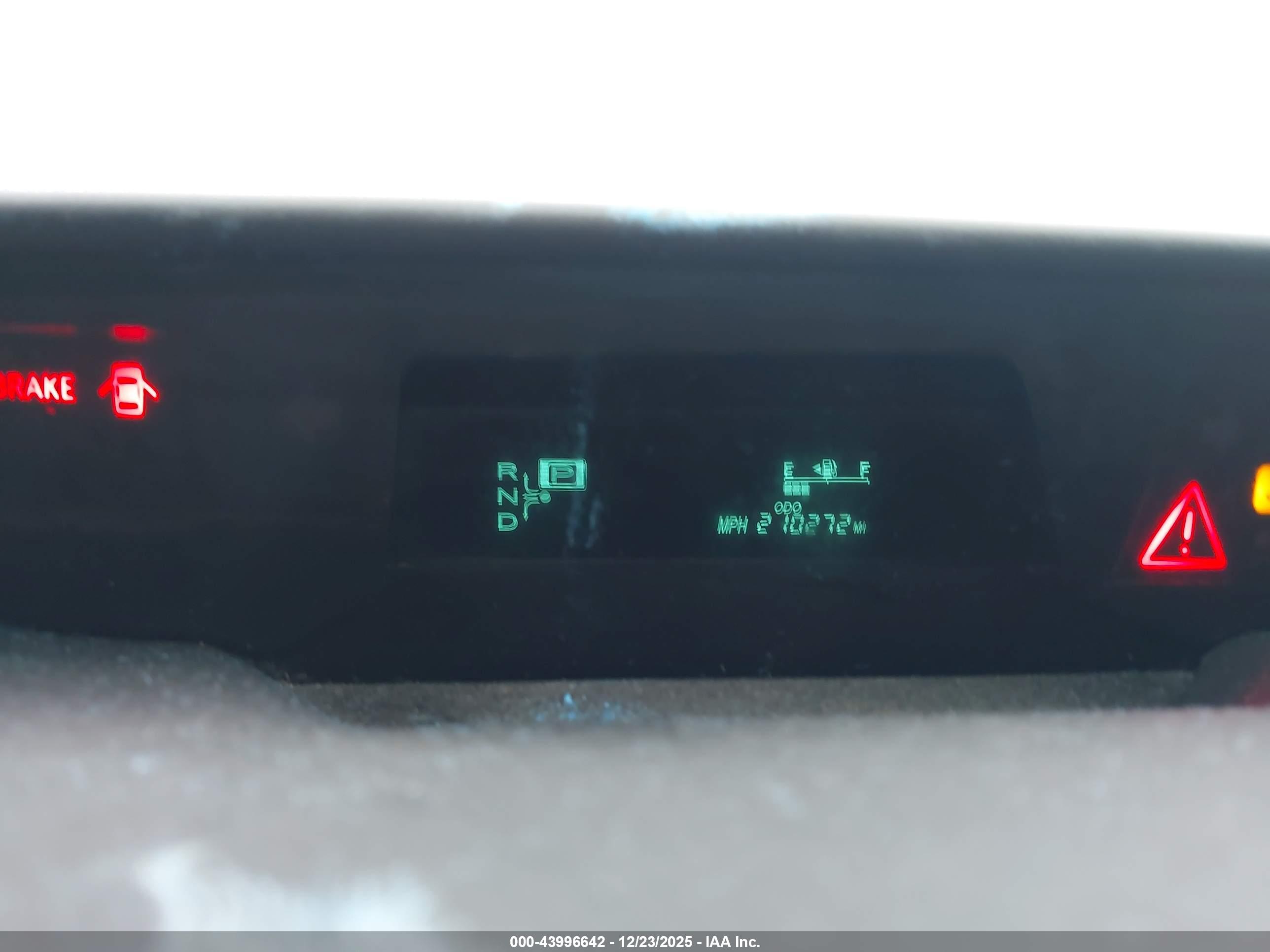 TOYOTA PRIUS image 7