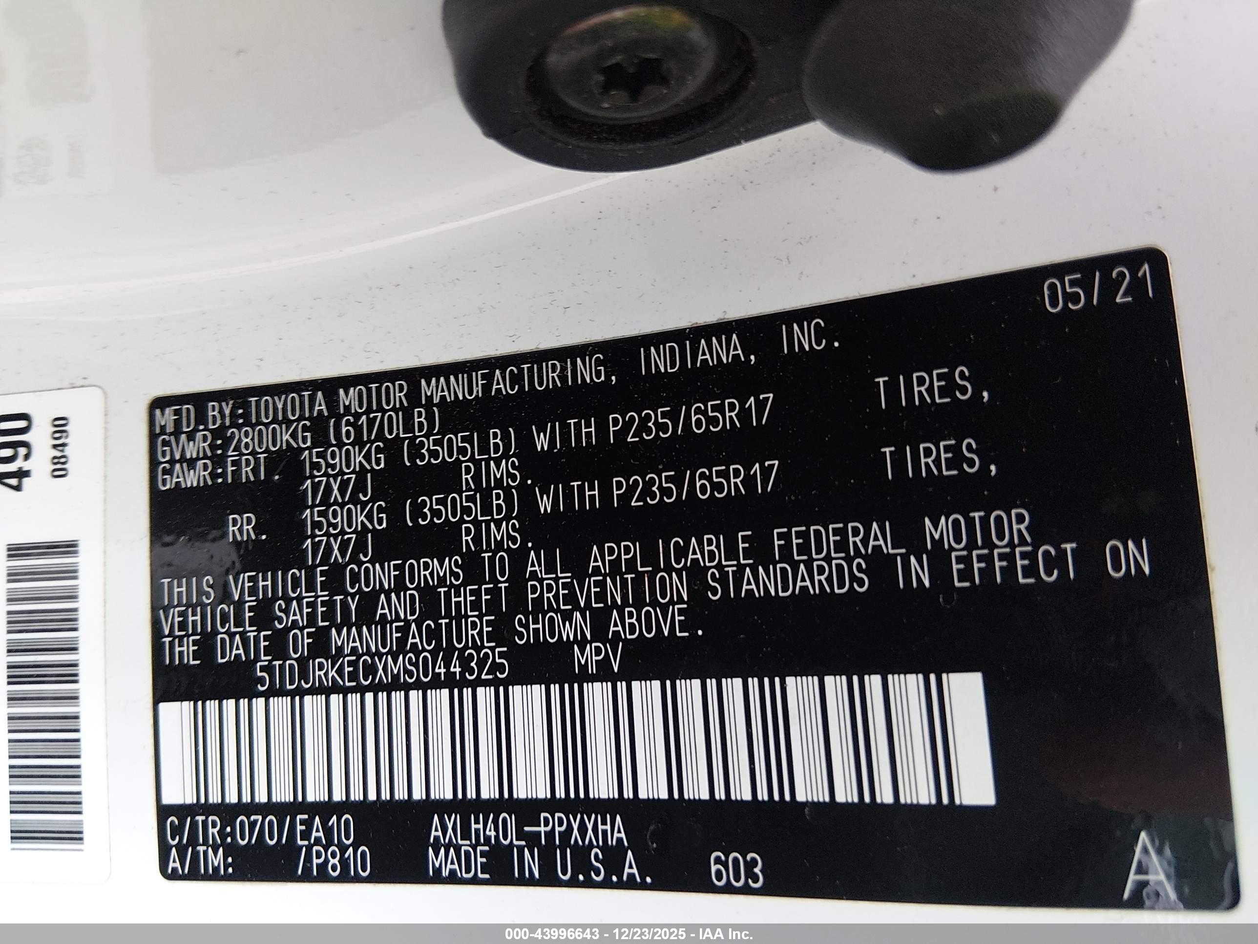 TOYOTA SIENNA image 9