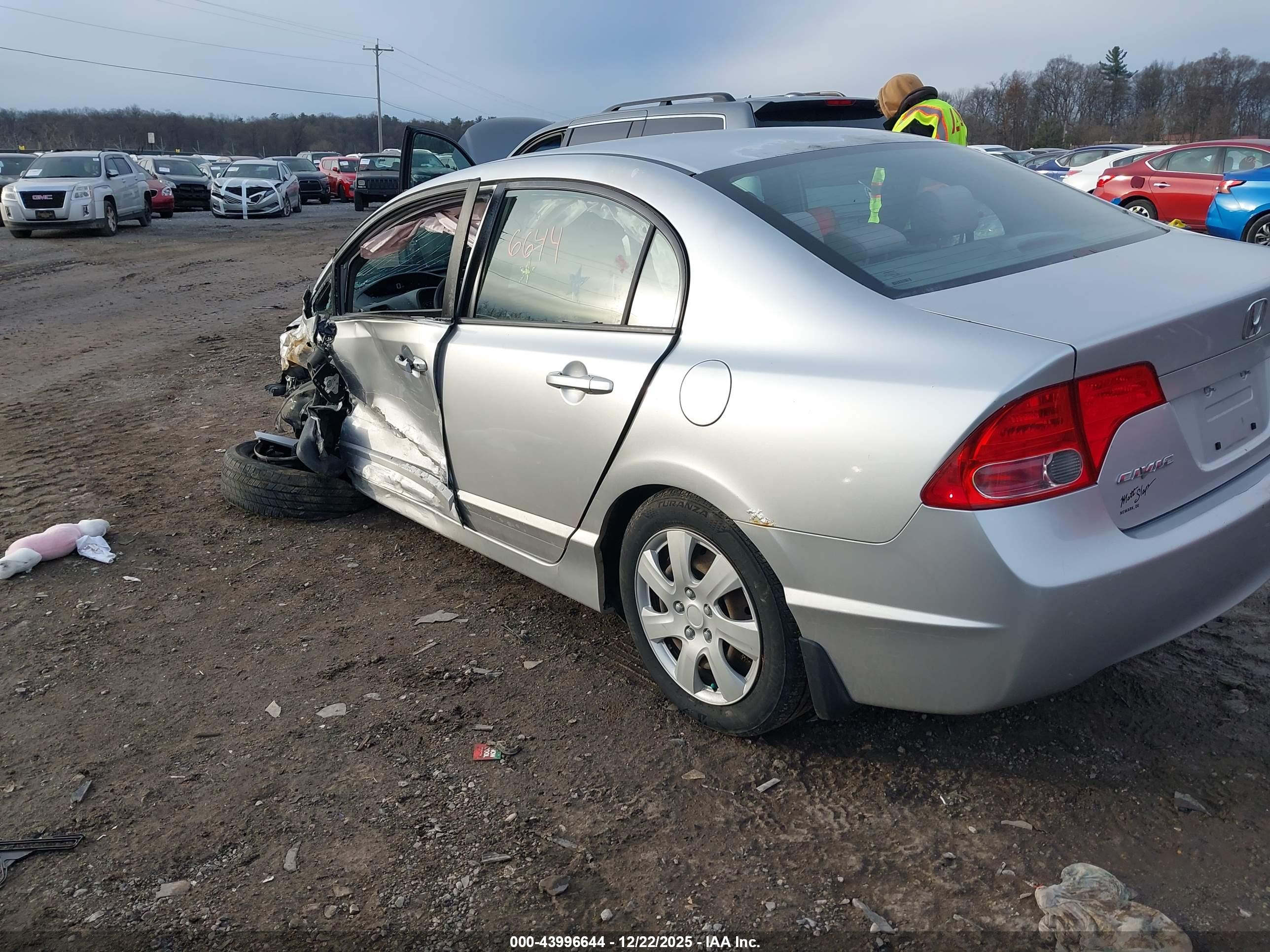 HONDA CIVIC image 3