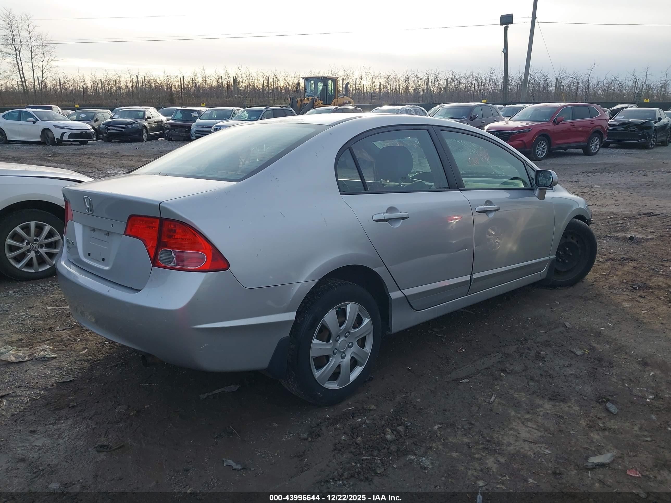 HONDA CIVIC image 4