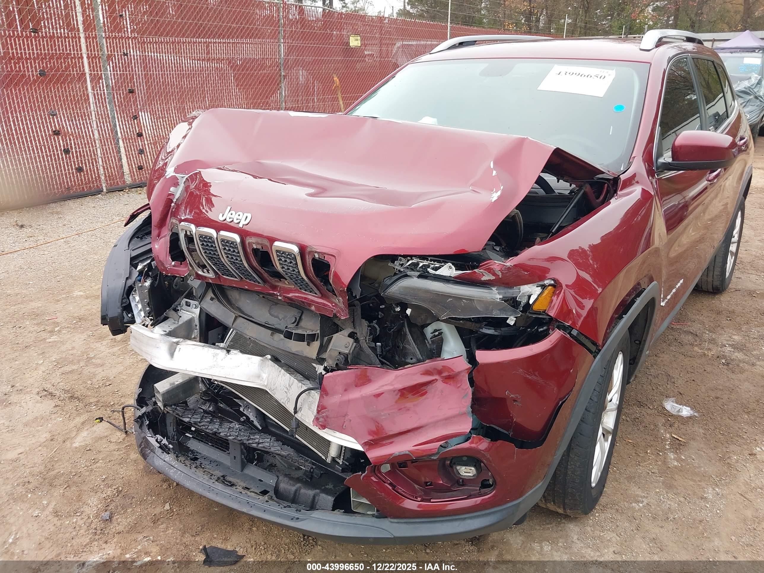 JEEP CHEROKEE image 6