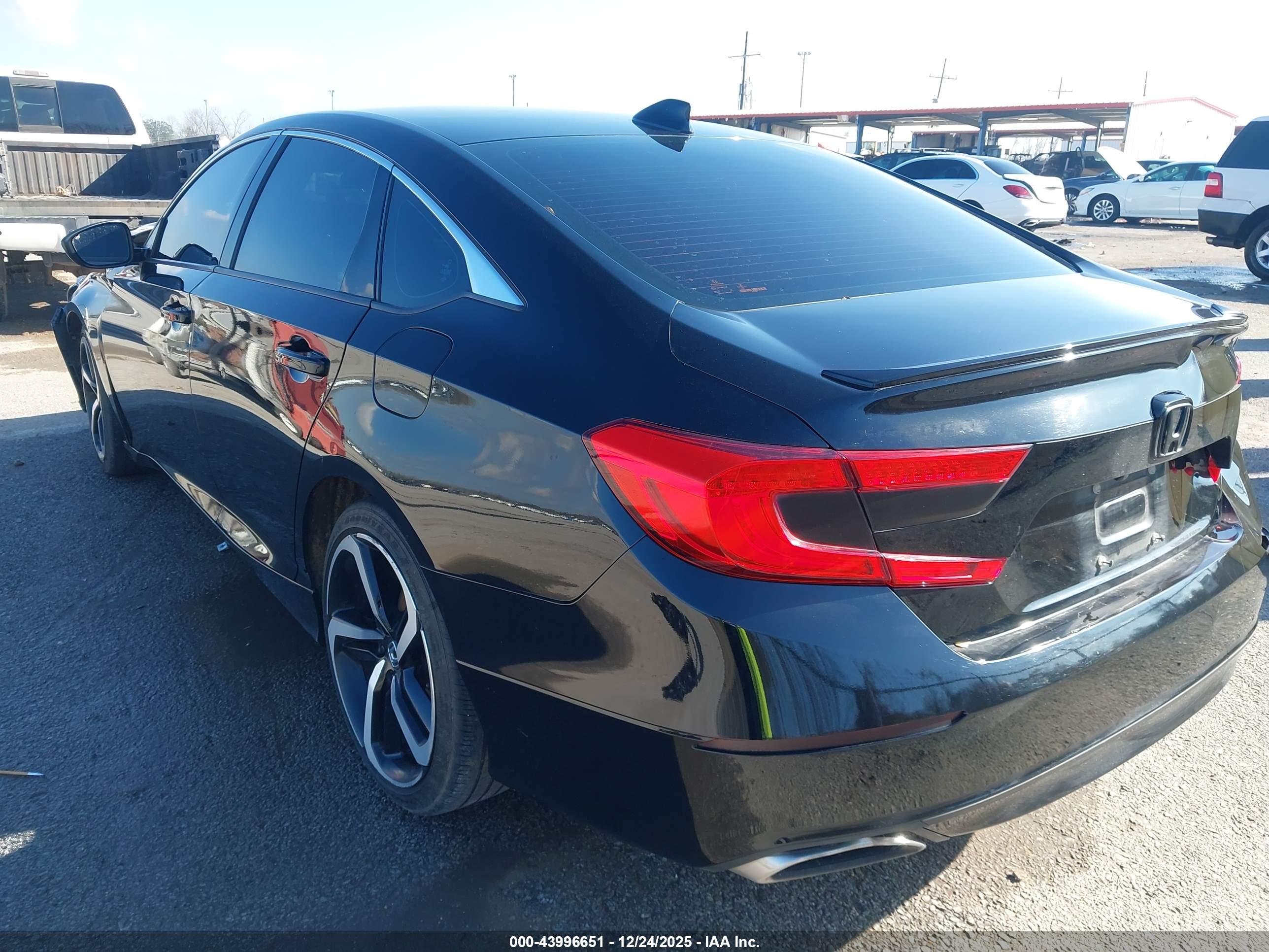 HONDA ACCORD image 3