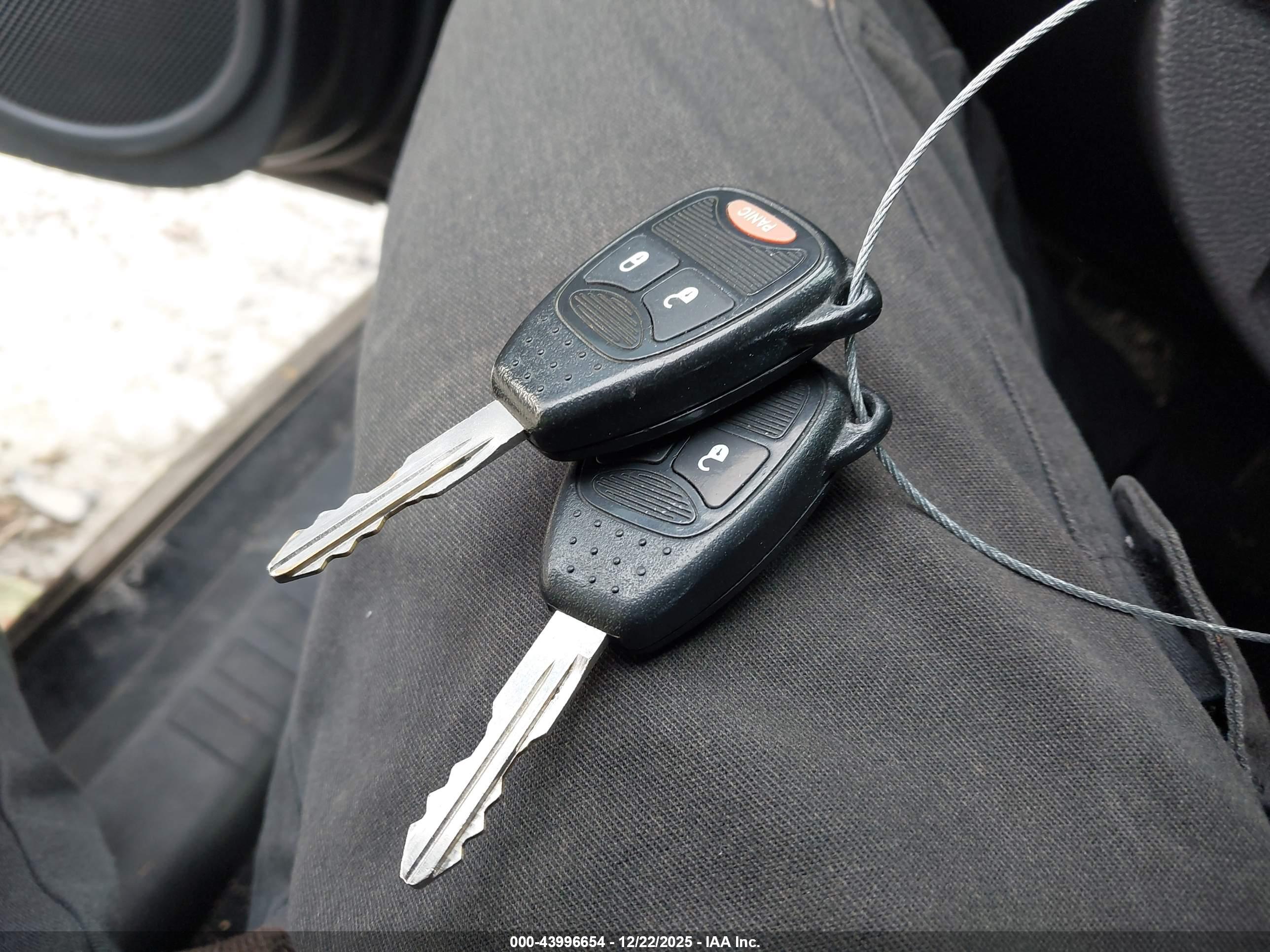 DODGE CALIBER image 11