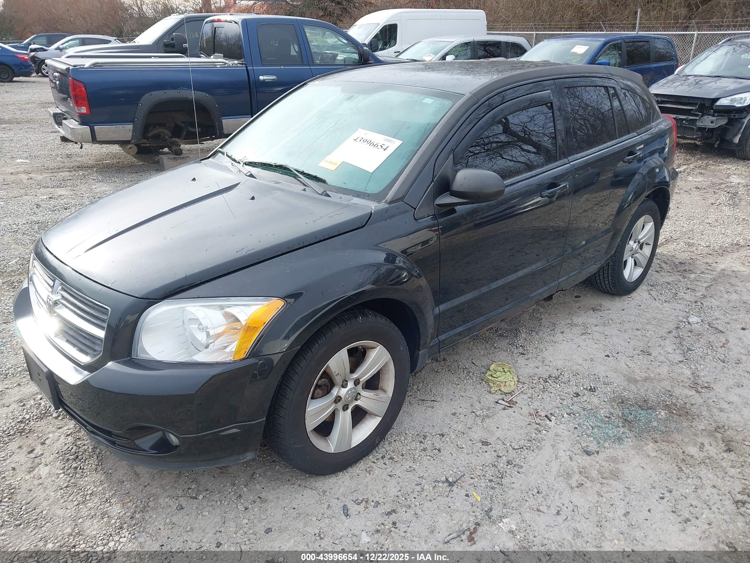 DODGE CALIBER image 2