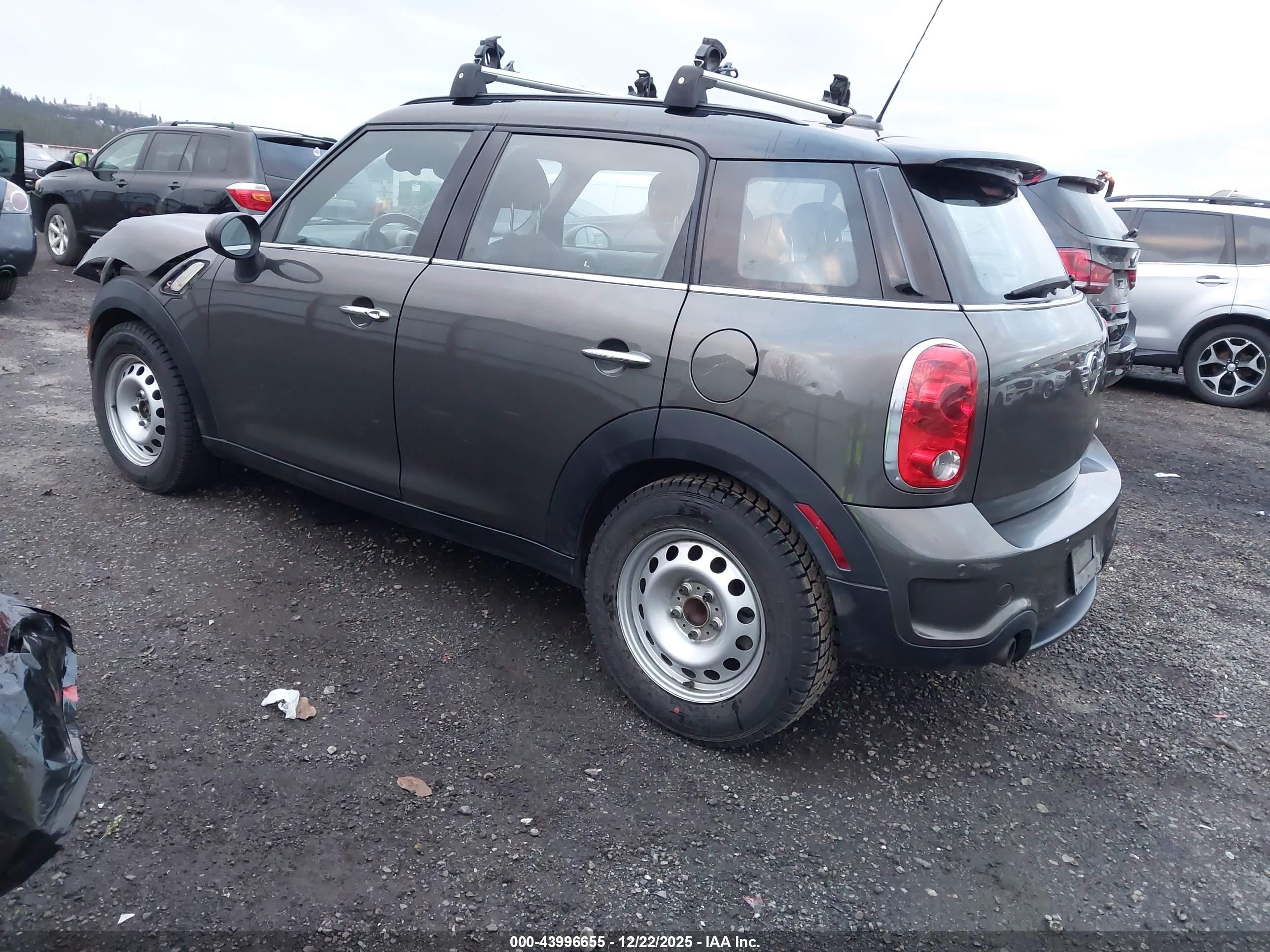 MINI COOPER image 3