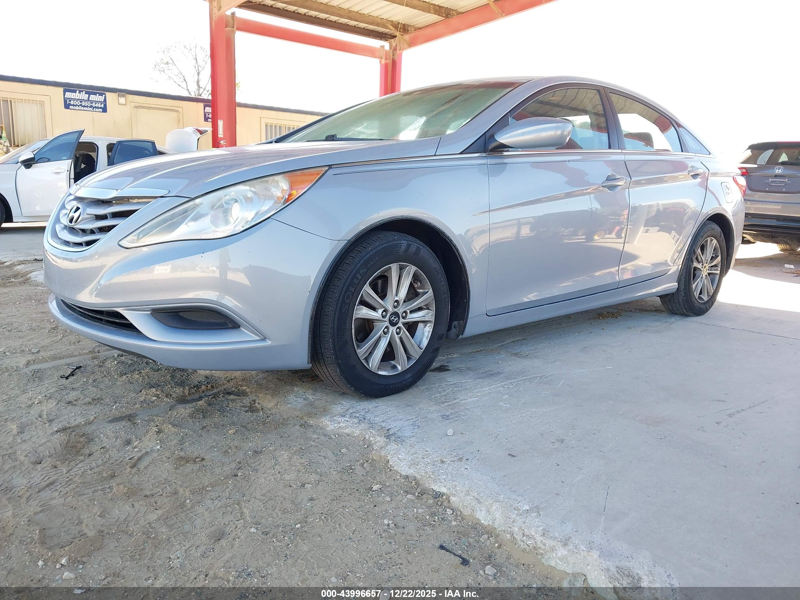 HYUNDAI SONATA image 2