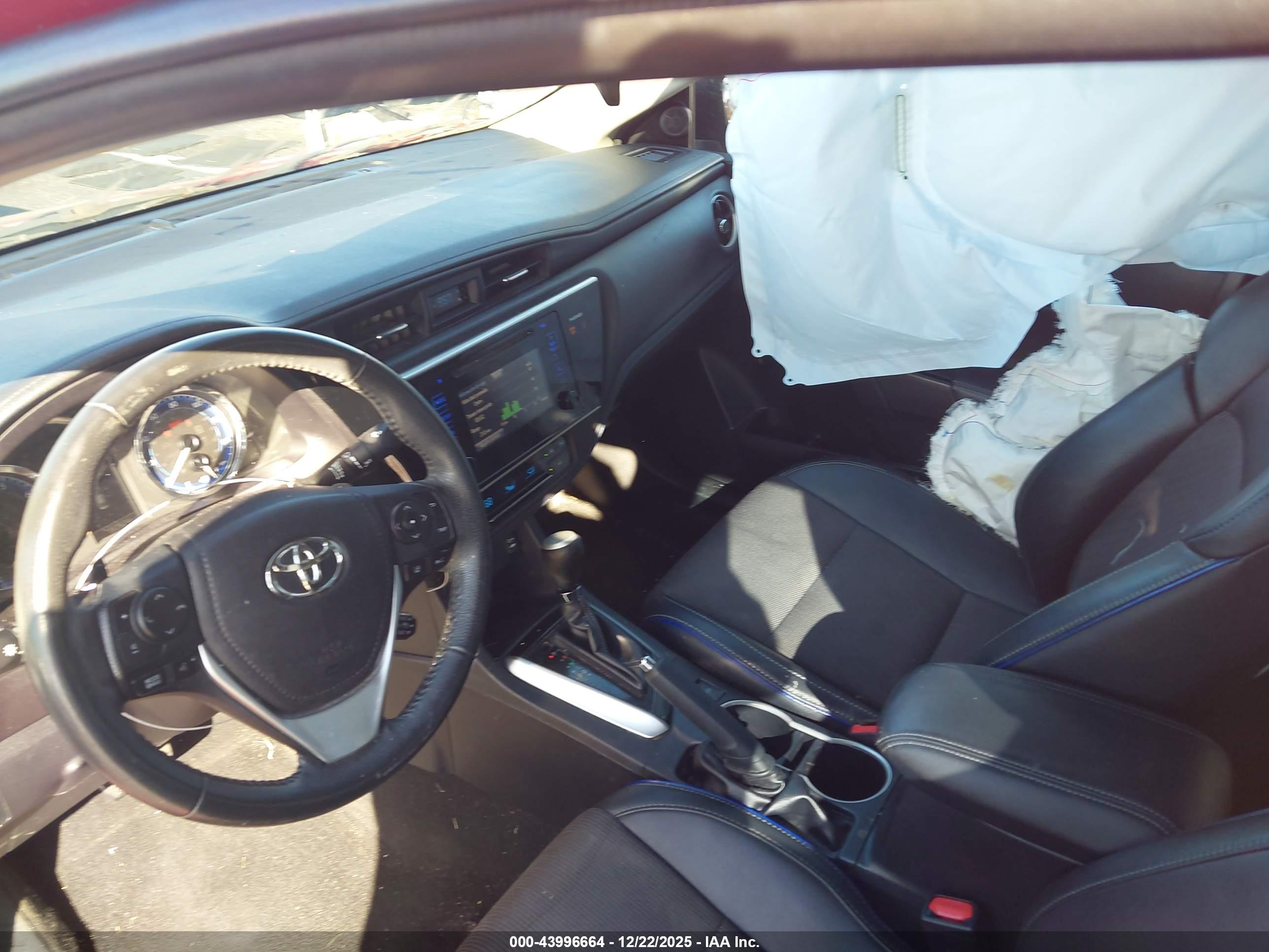 TOYOTA COROLLA image 5