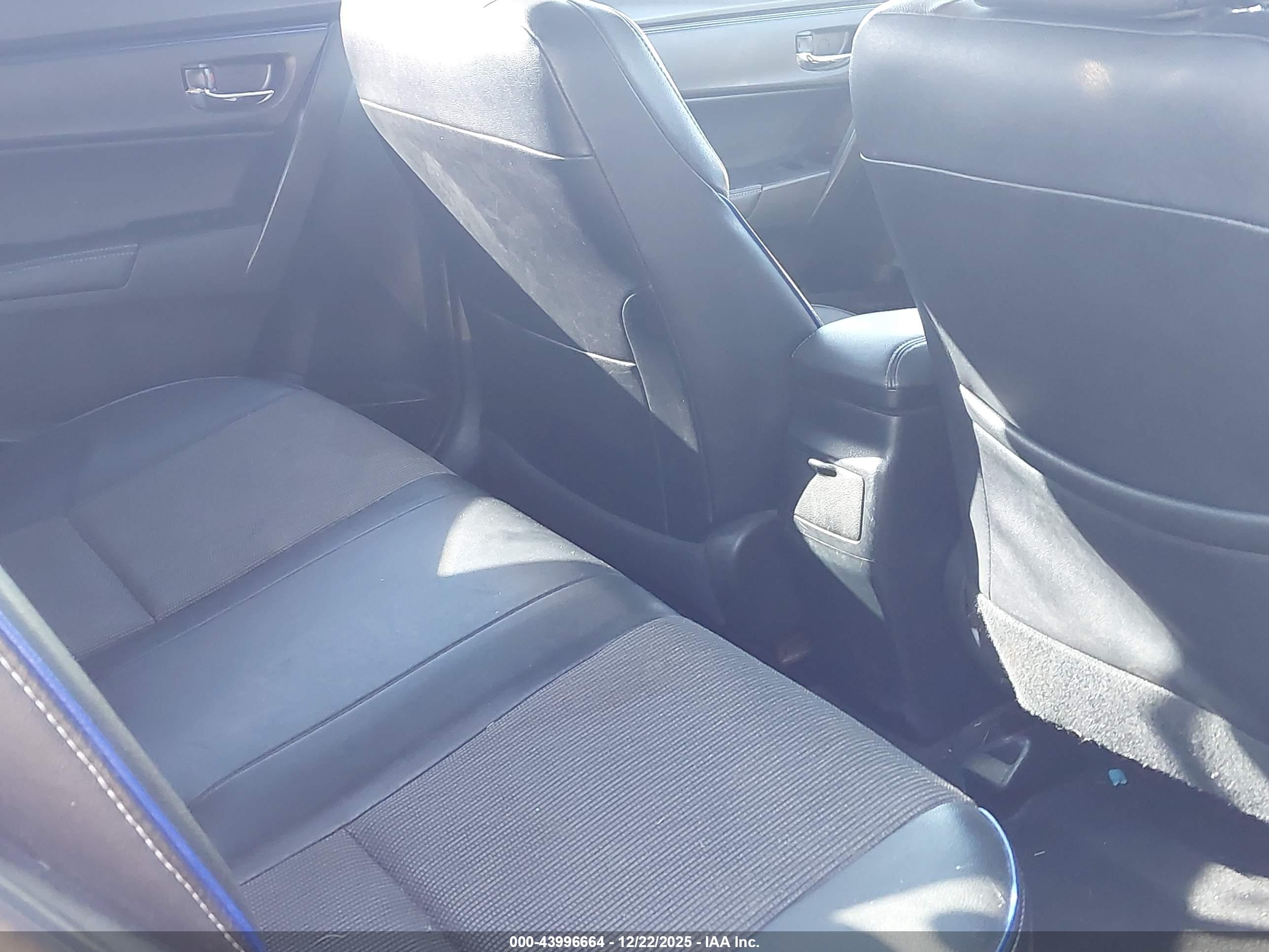 TOYOTA COROLLA image 8