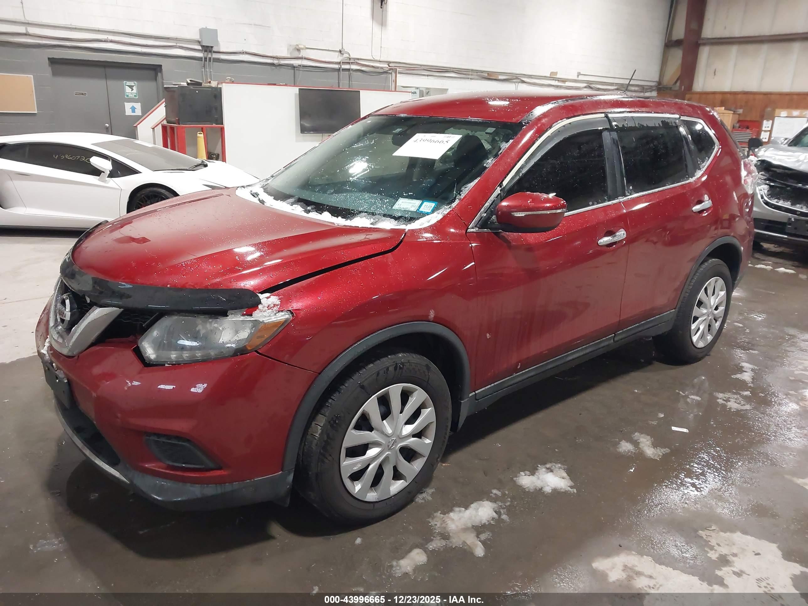 NISSAN ROGUE image 2