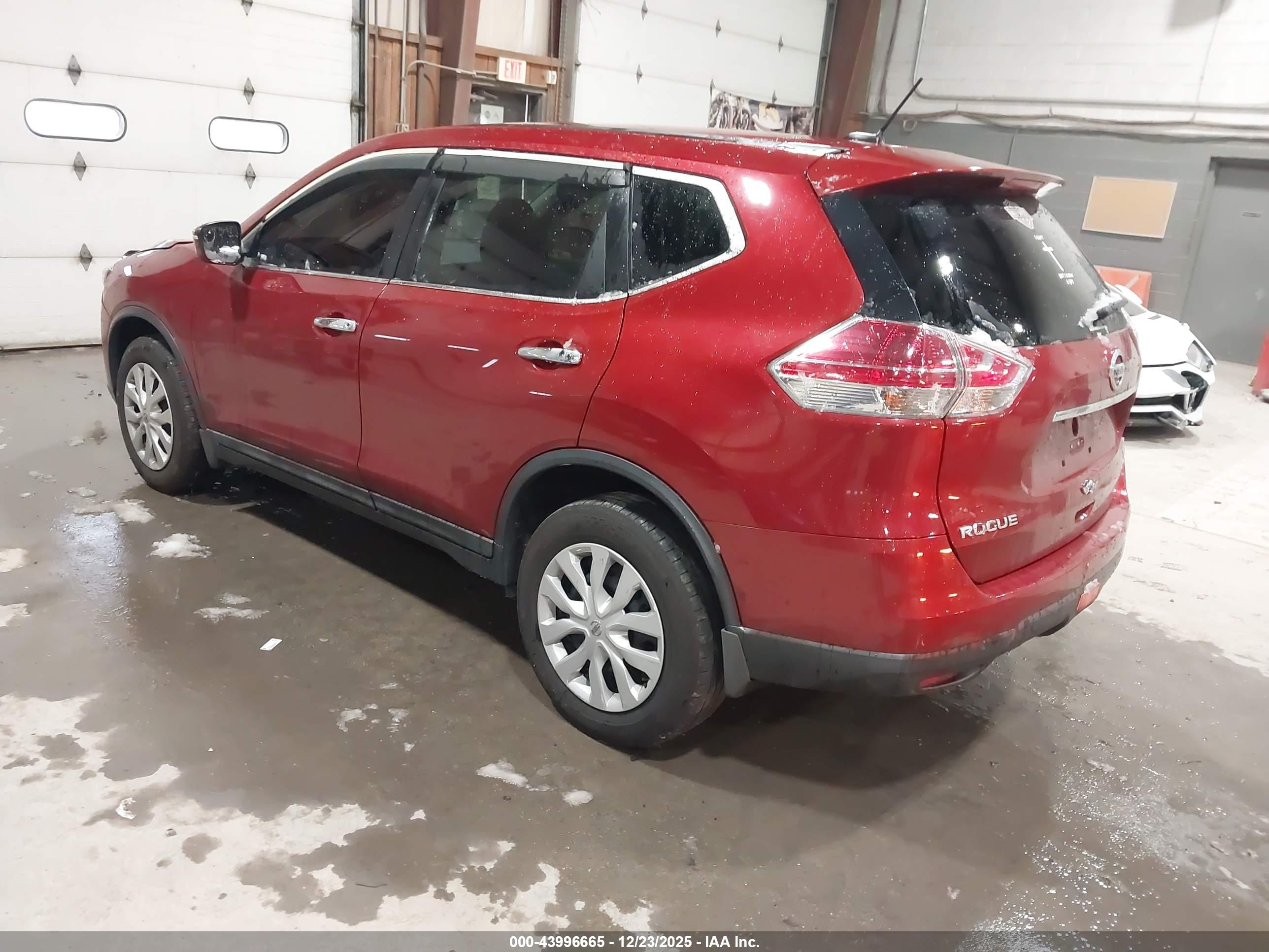 NISSAN ROGUE image 3
