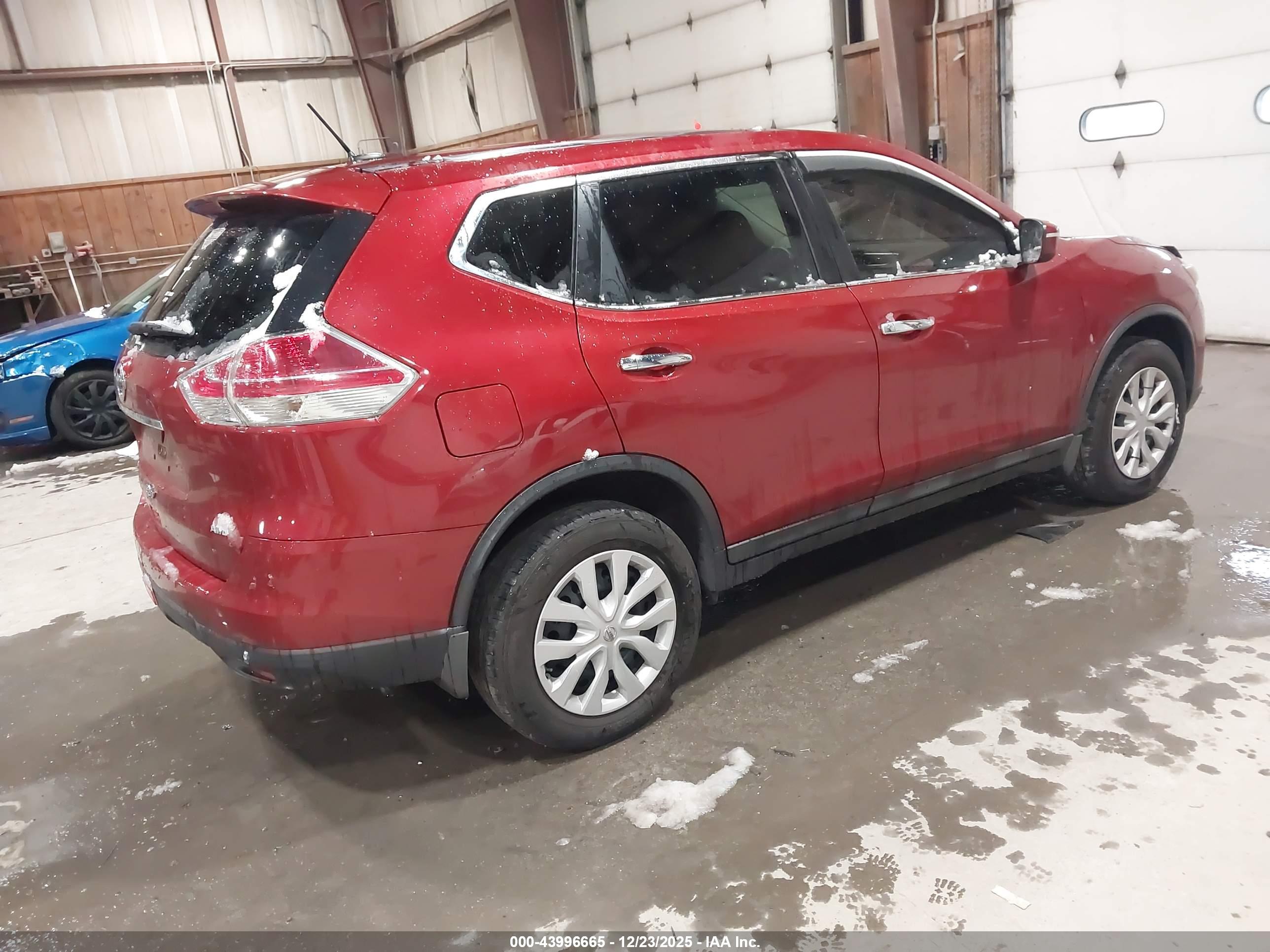 NISSAN ROGUE image 4