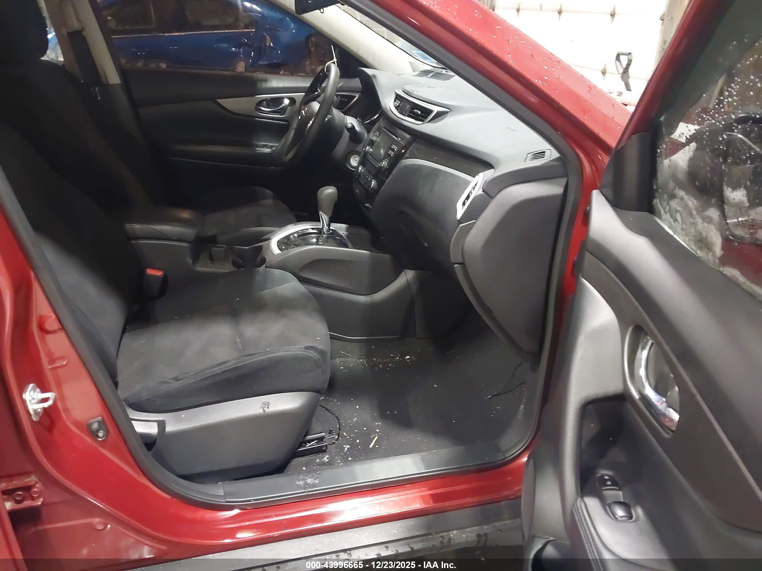NISSAN ROGUE image 5