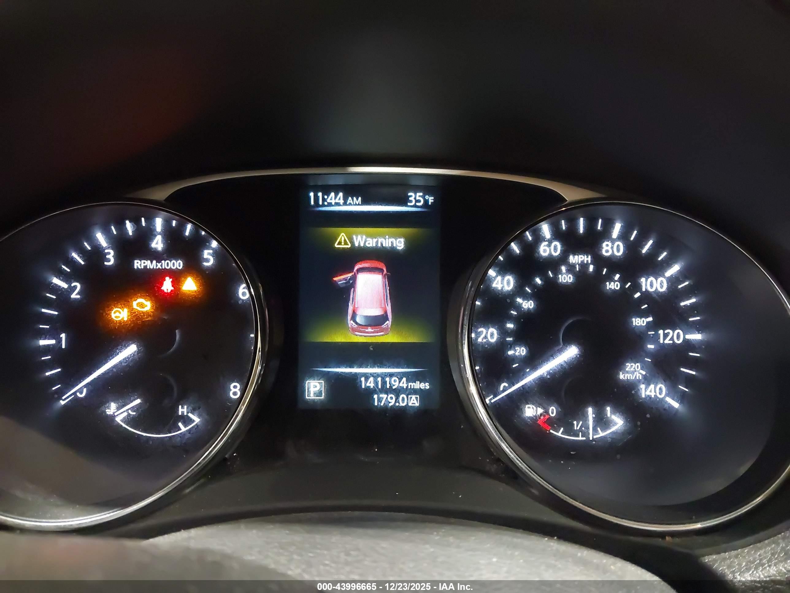NISSAN ROGUE image 7