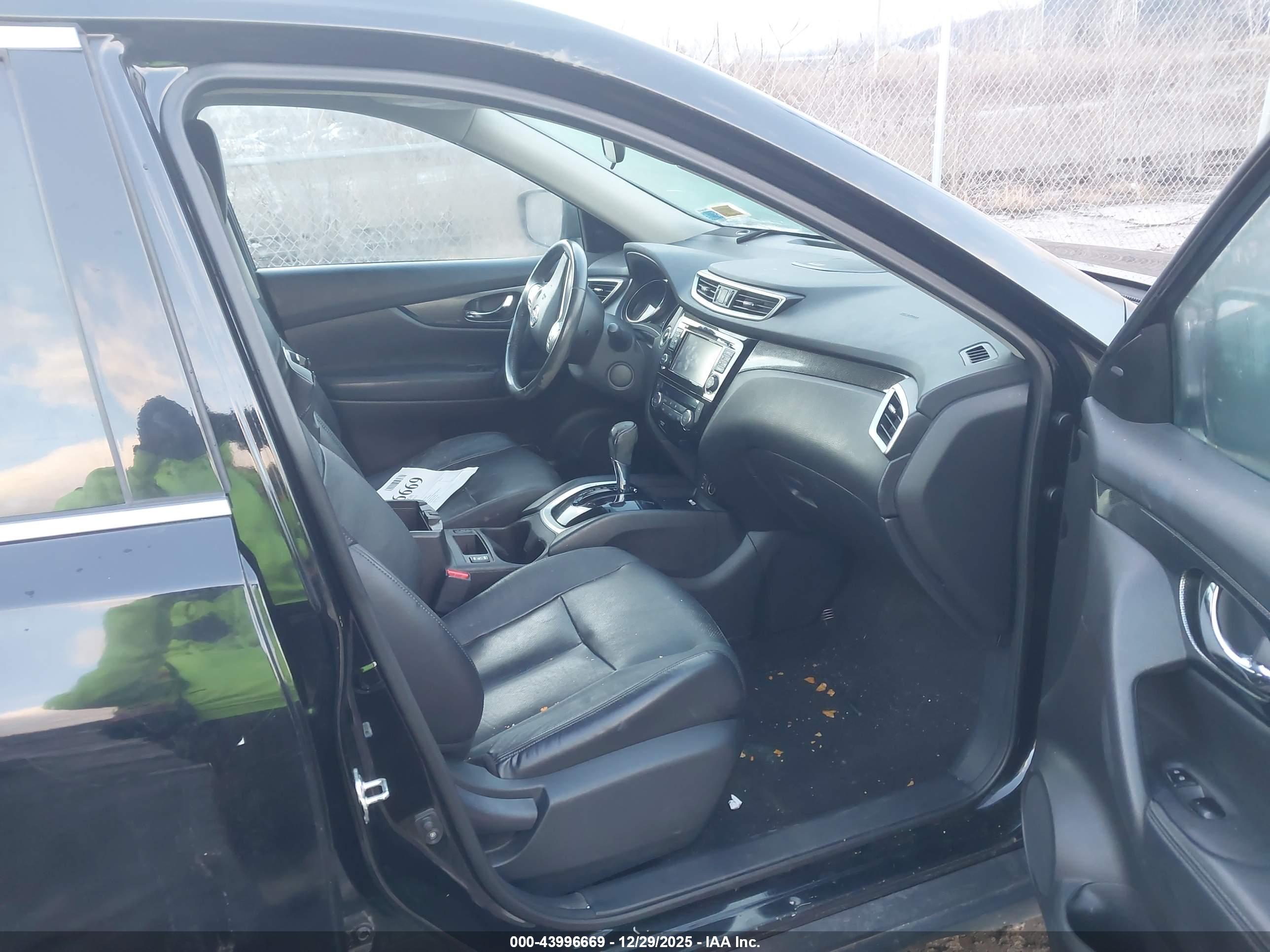 NISSAN ROGUE image 5