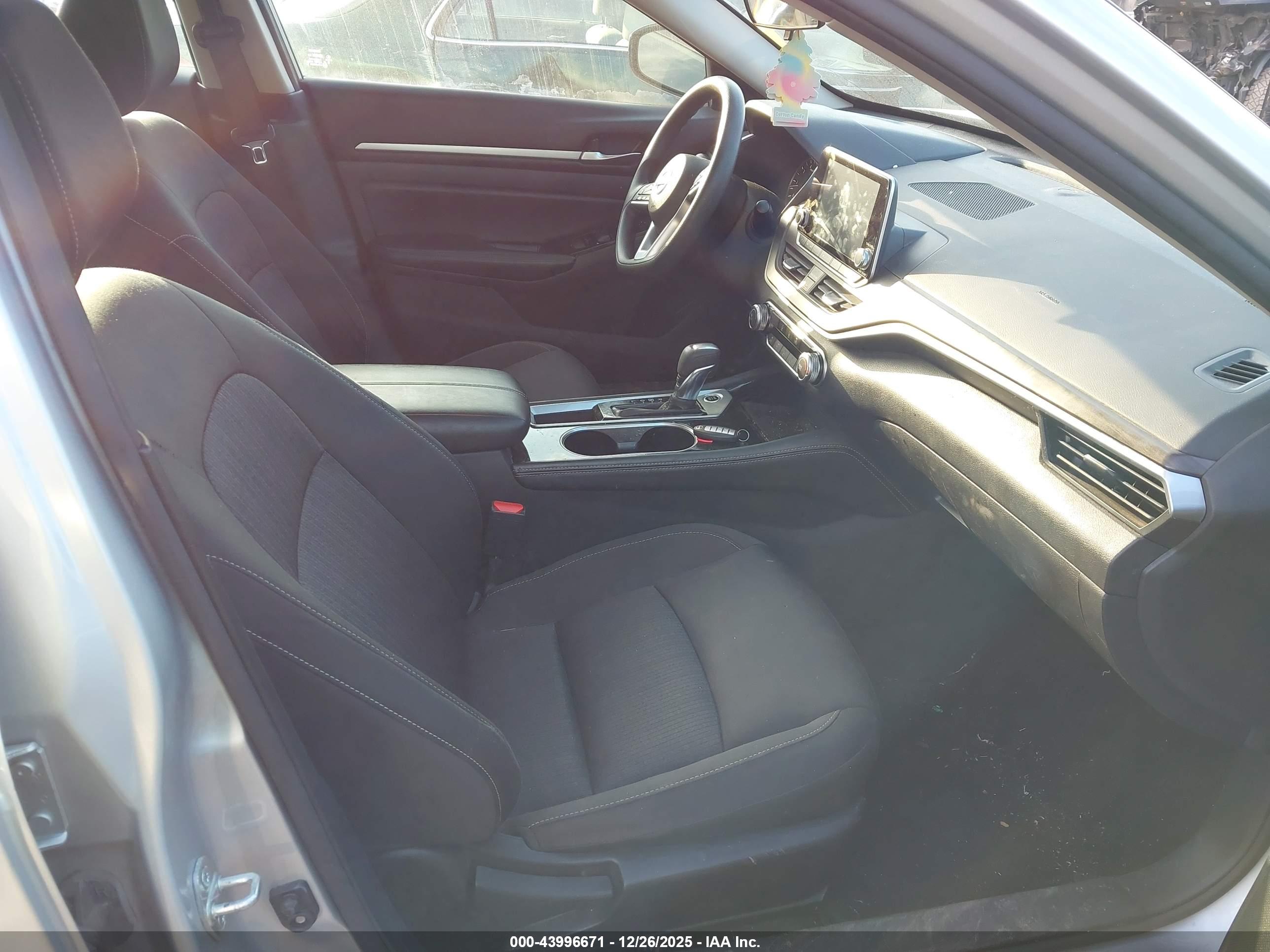 NISSAN ALTIMA image 5