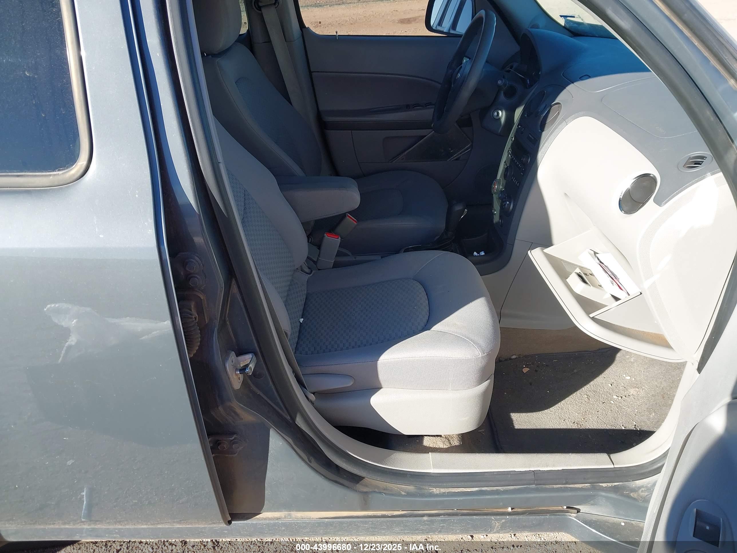 CHEVROLET HHR image 5