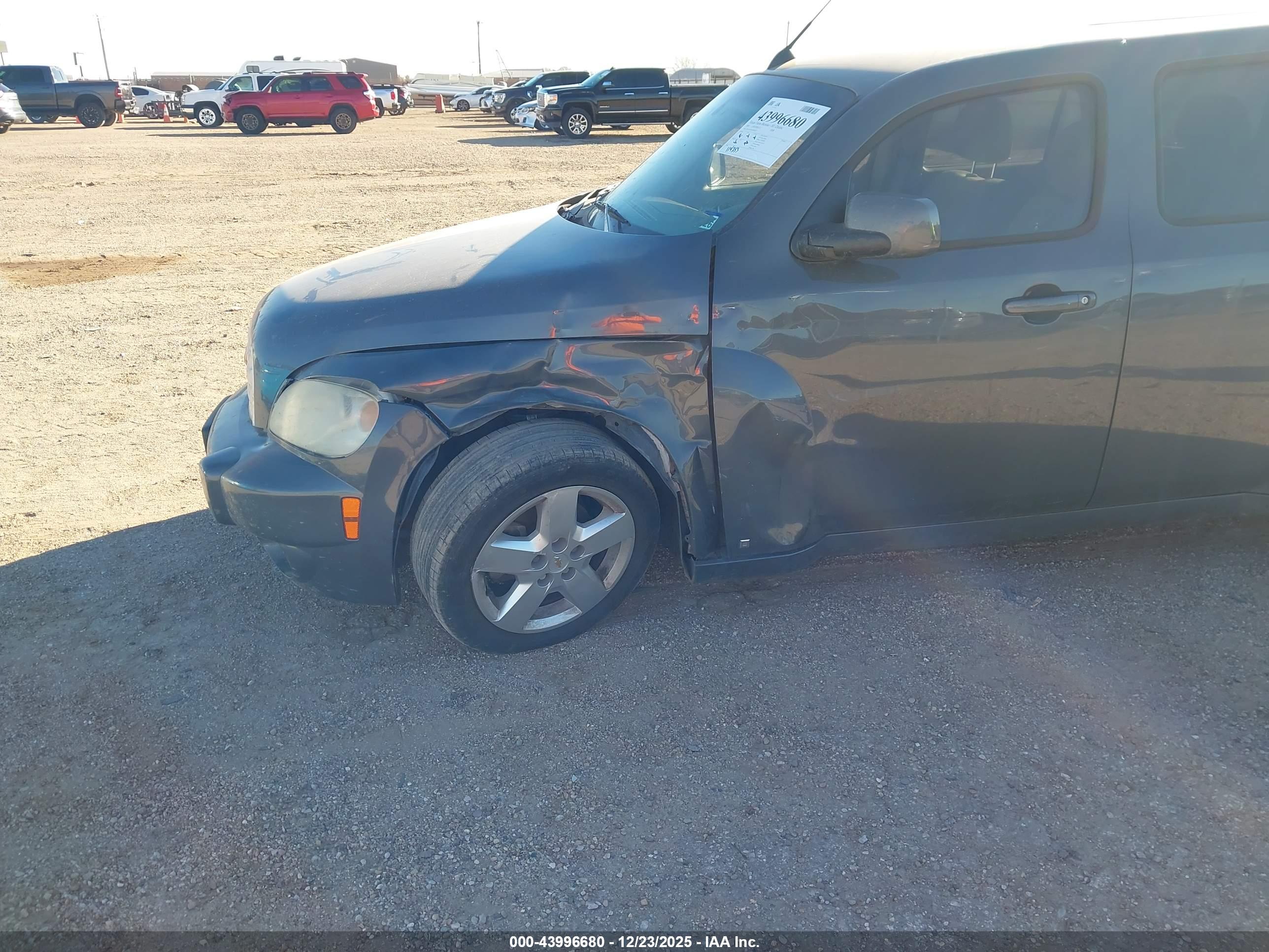 CHEVROLET HHR image 6