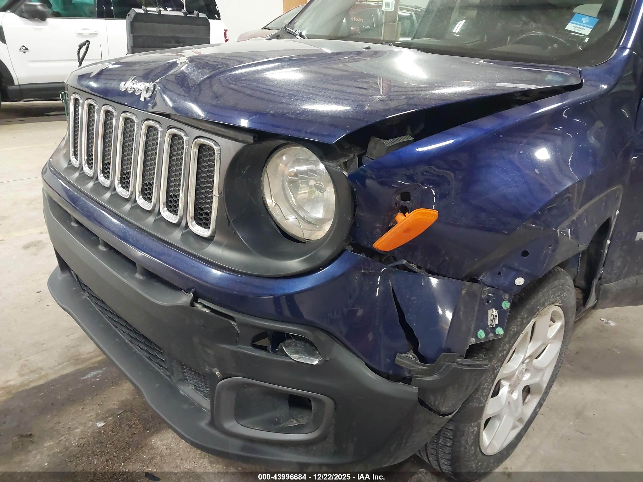 JEEP RENEGADE image 6
