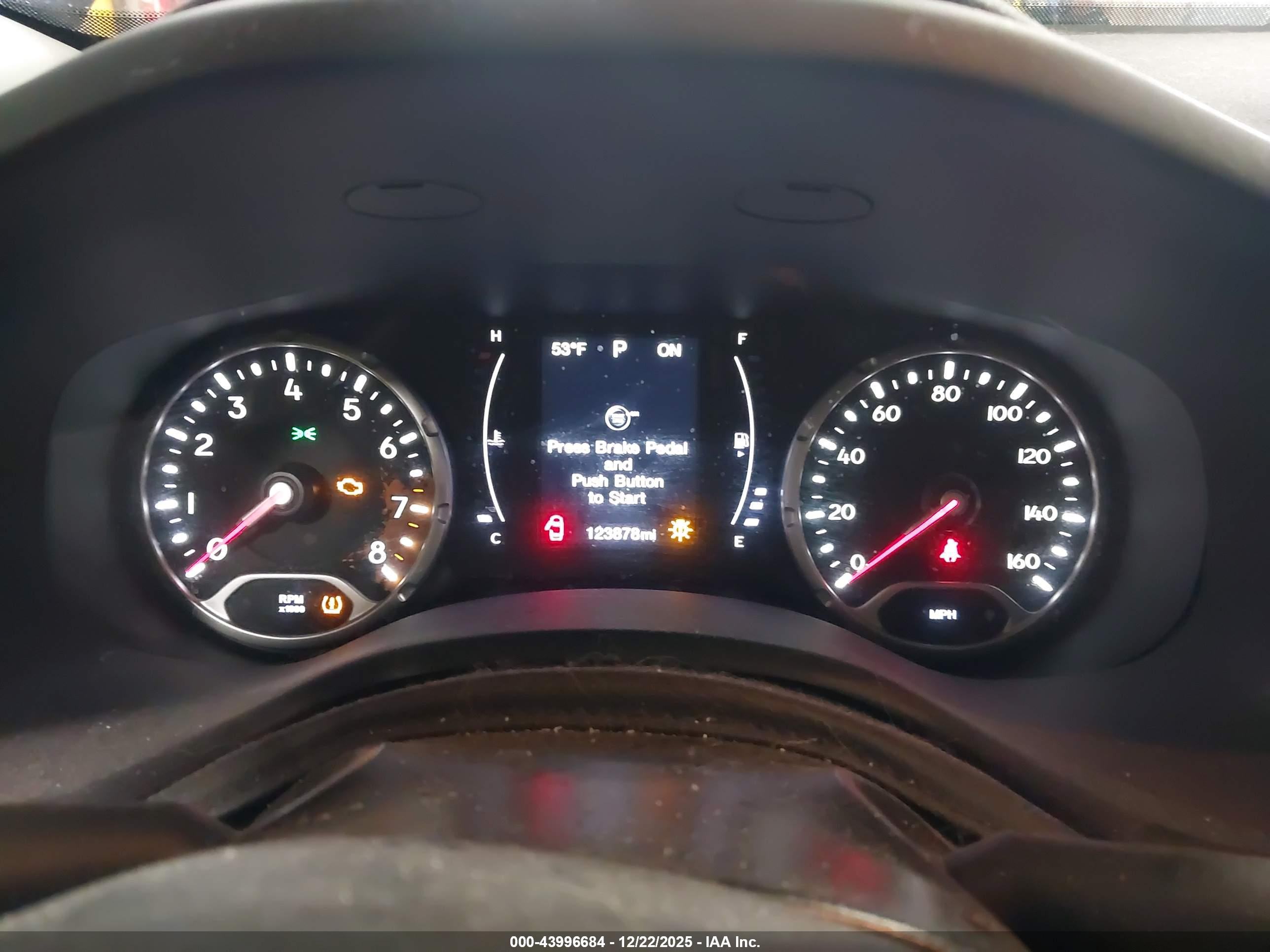 JEEP RENEGADE image 7