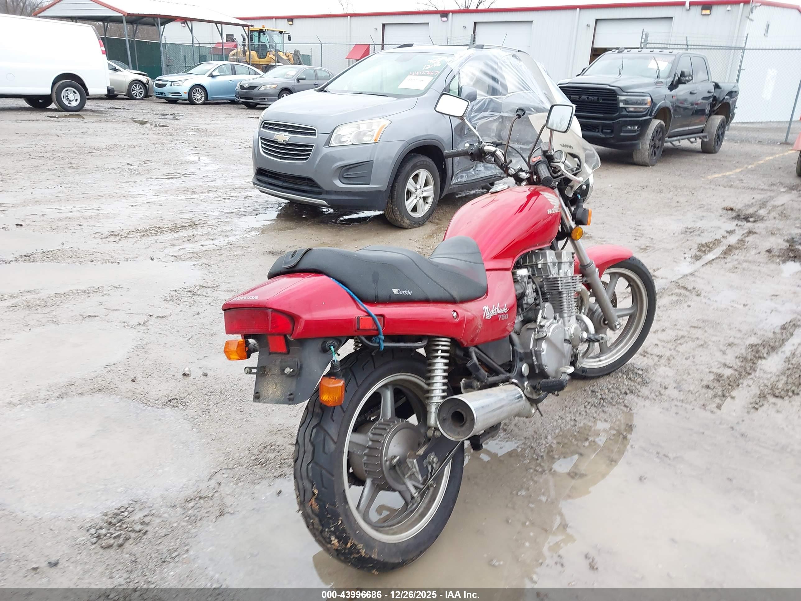 HONDA CB750 image 4