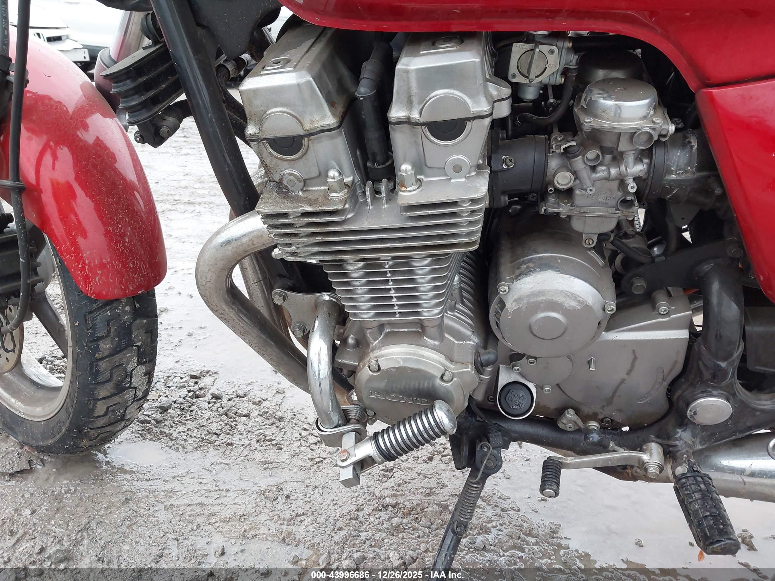 HONDA CB750 image 9