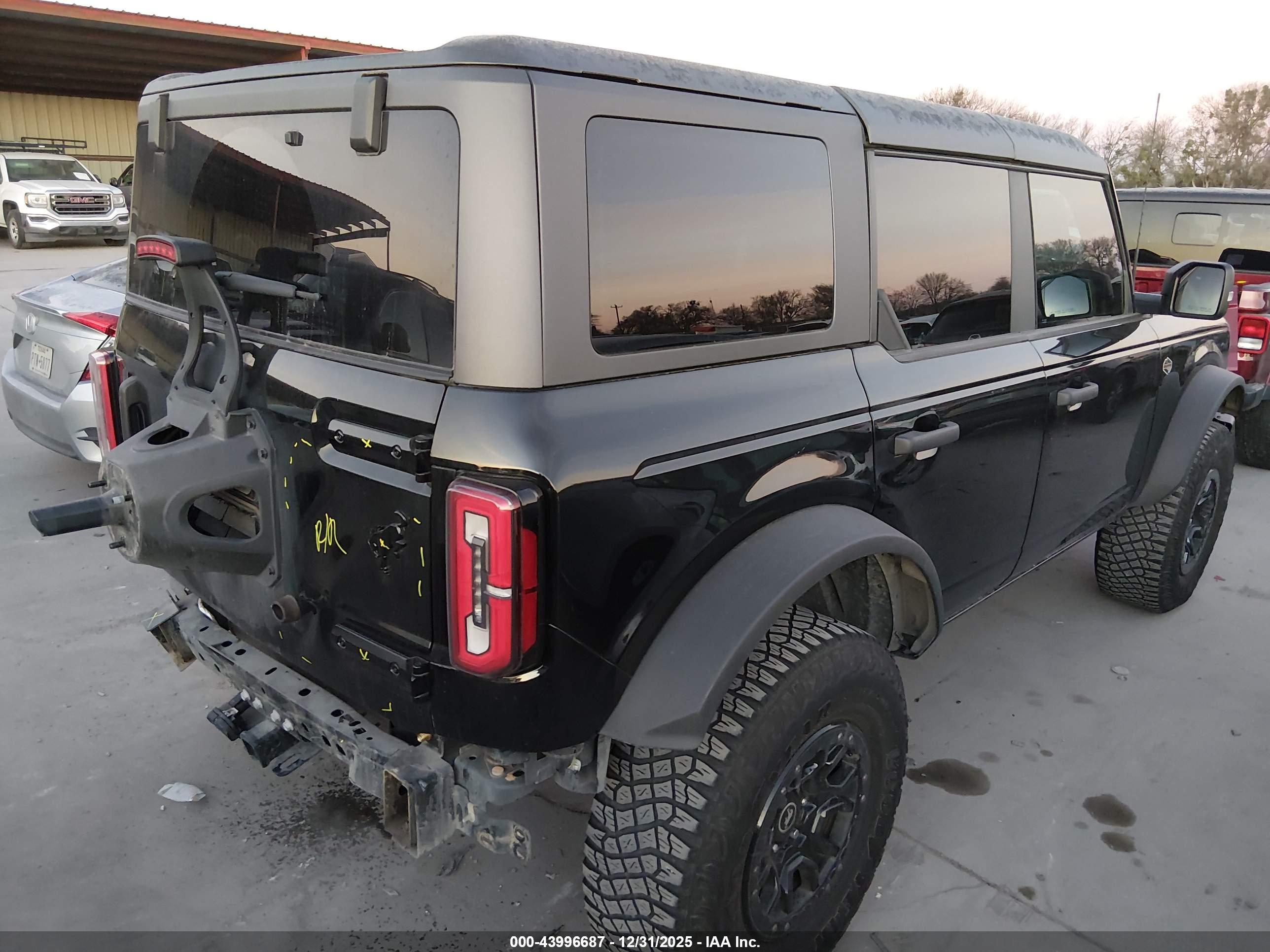 FORD BRONCO image 4