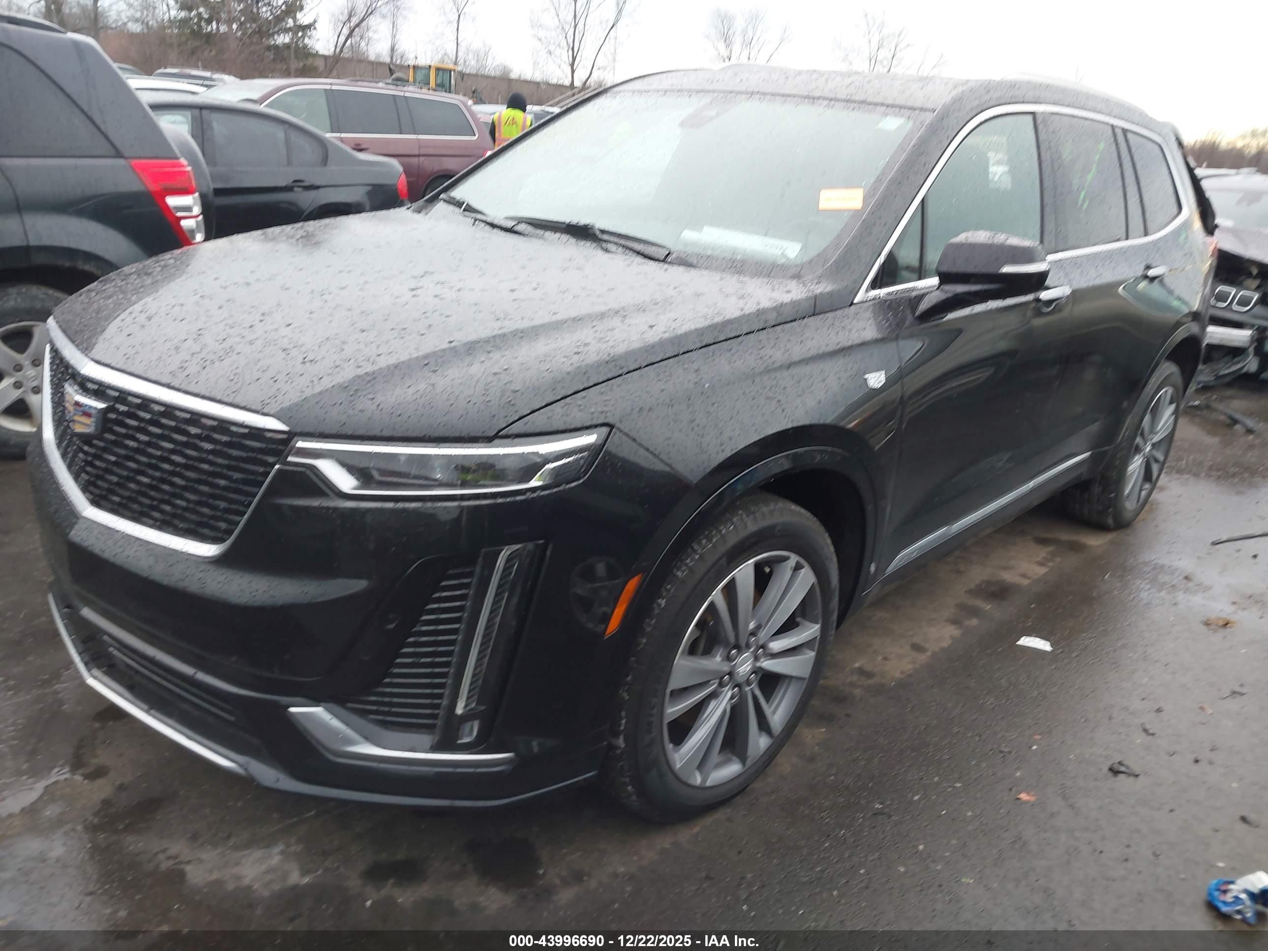 CADILLAC XT6 image 2