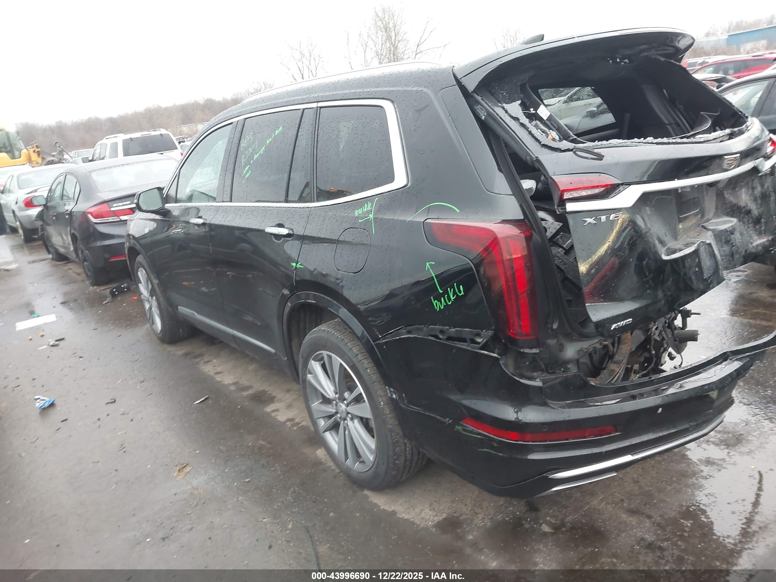 CADILLAC XT6 image 3