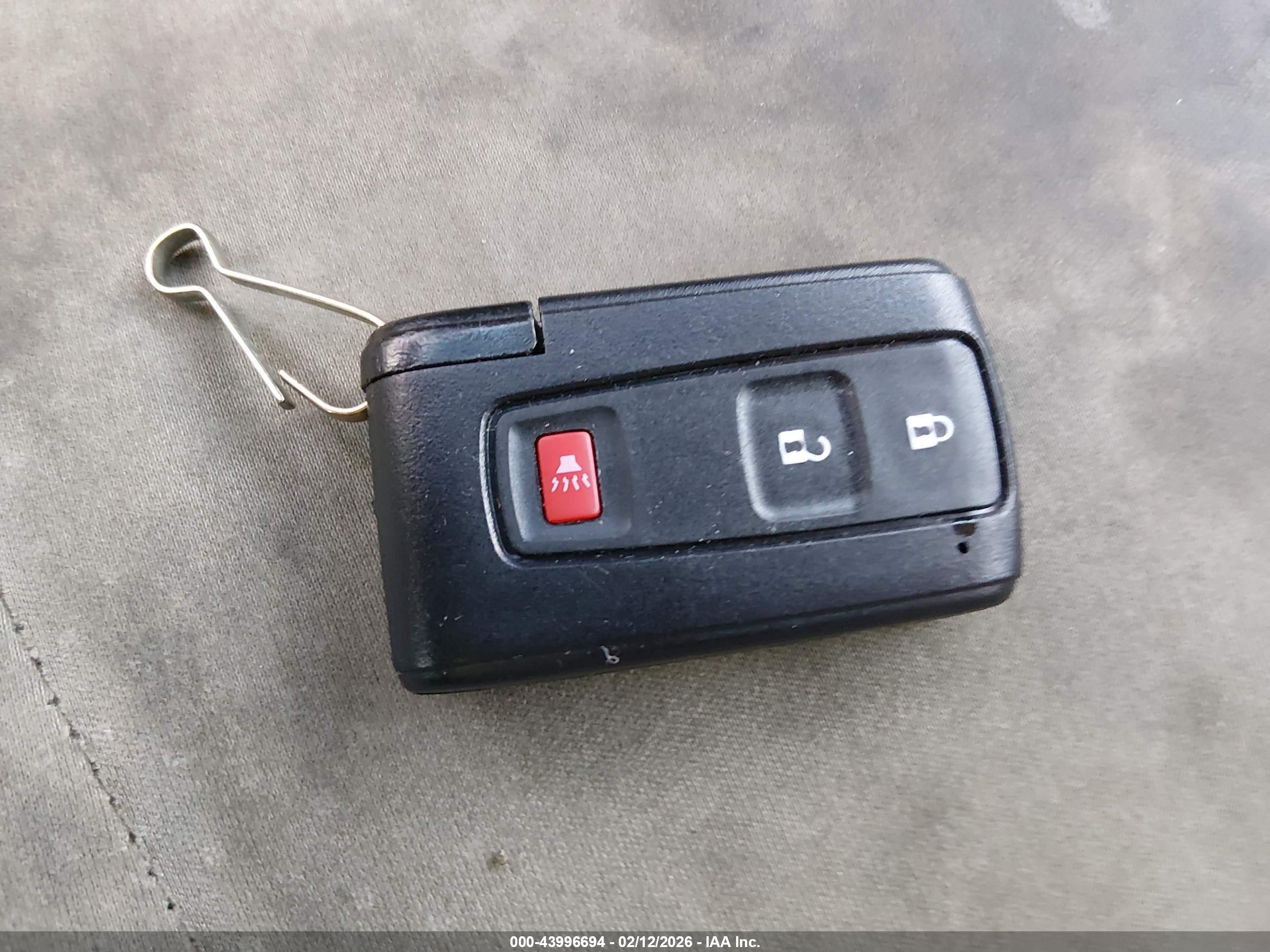 TOYOTA PRIUS image 11