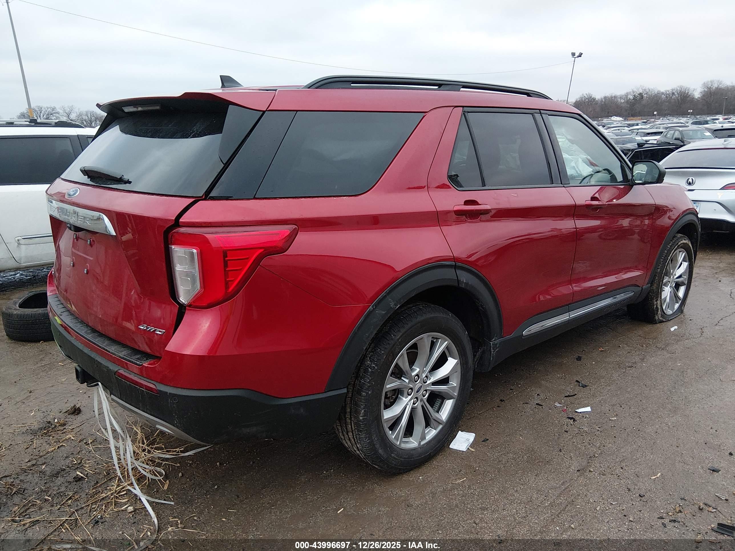 FORD EXPLORER image 4