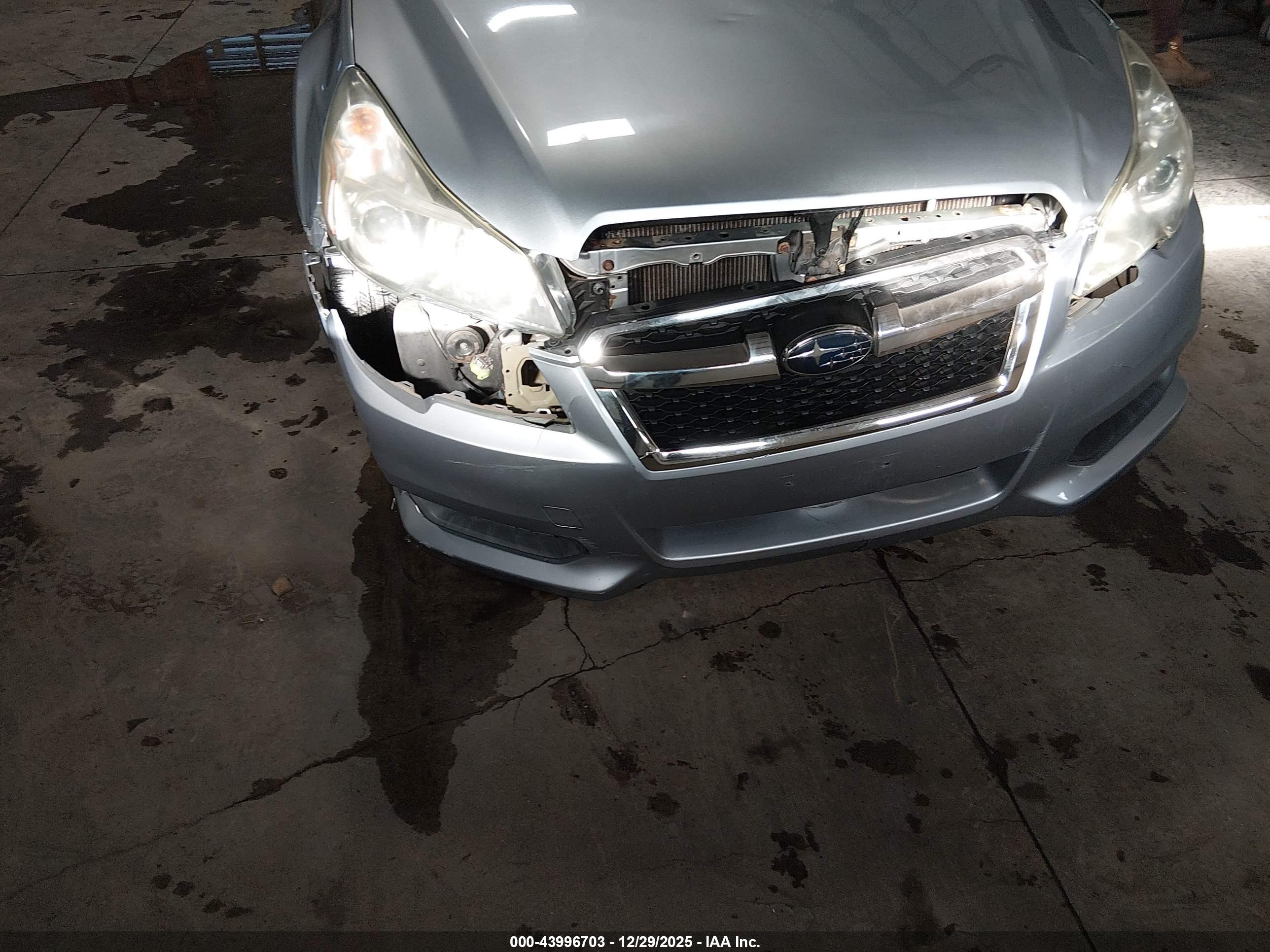 SUBARU LEGACY image 6