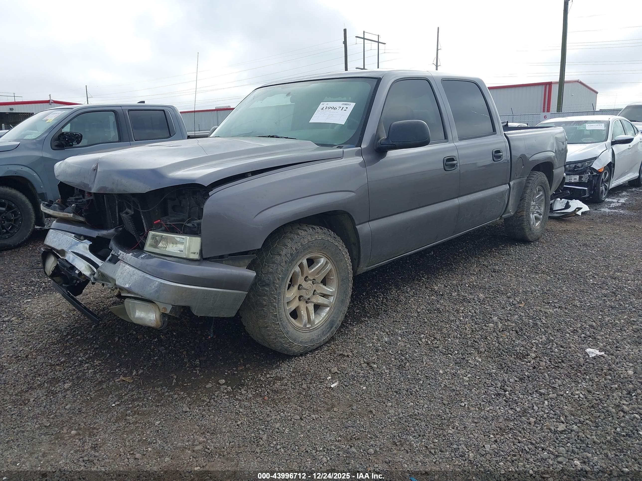 CHEVROLET SILVERADO image 2
