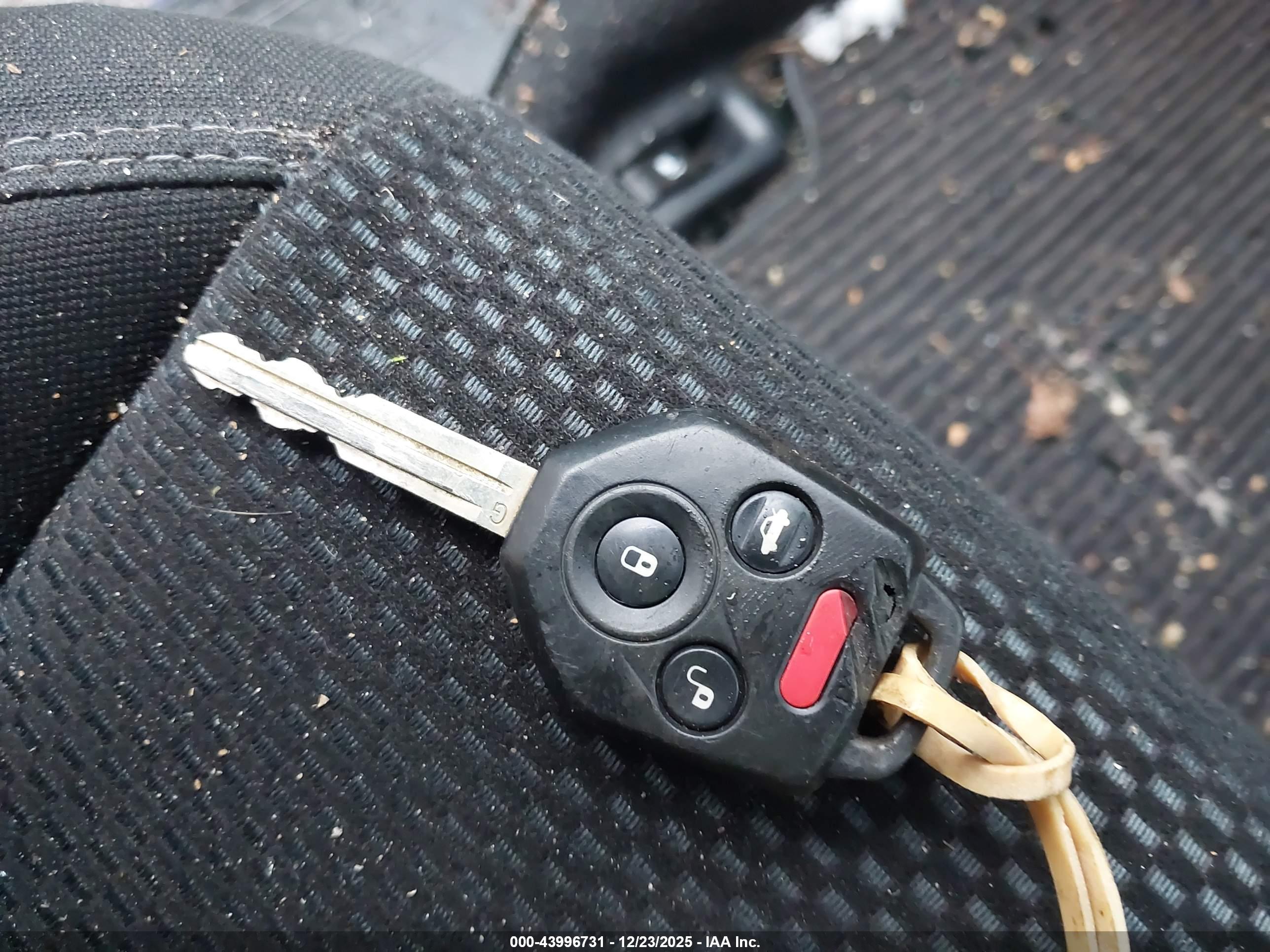 SUBARU OUTBACK image 11