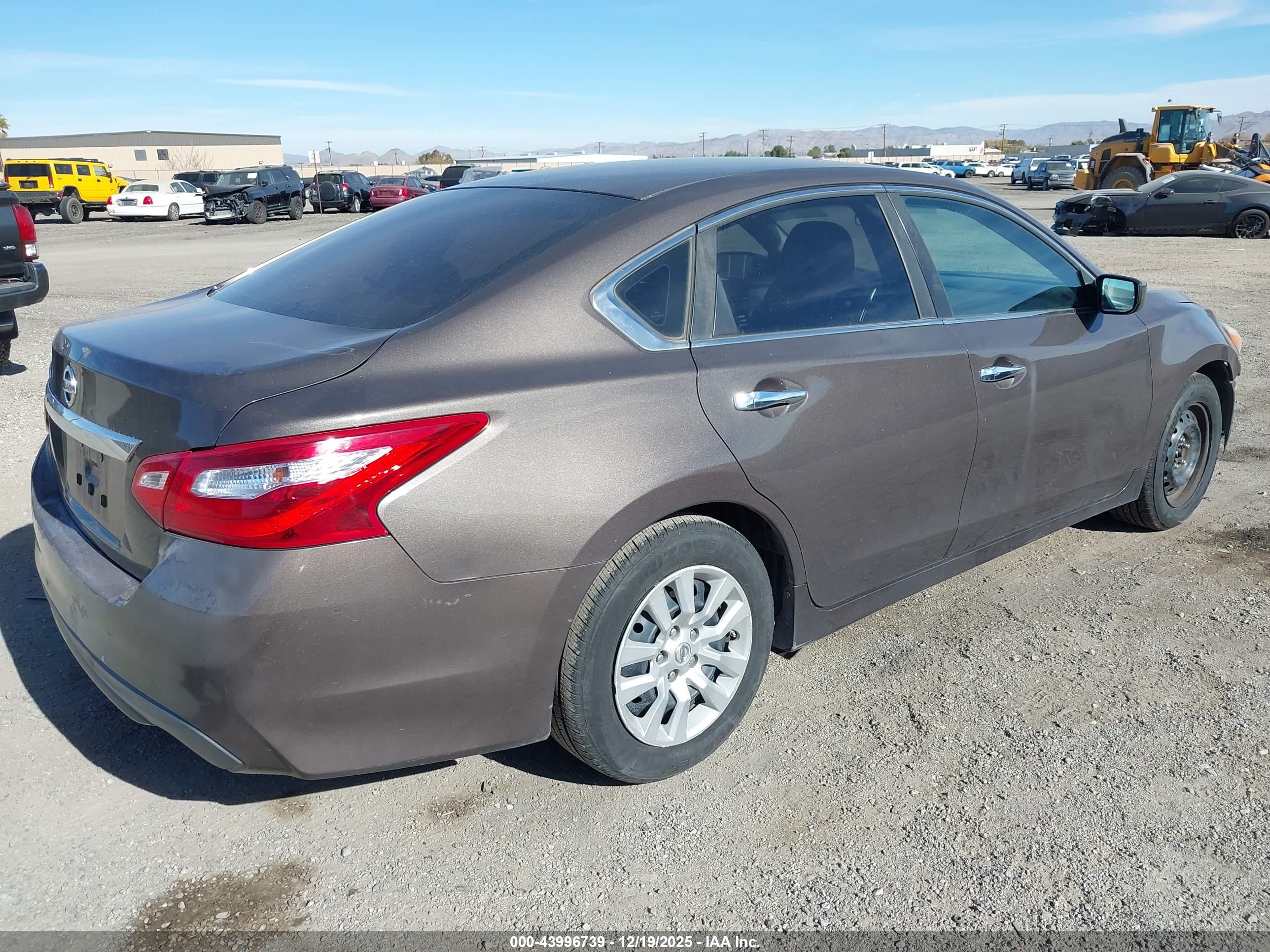 NISSAN ALTIMA image 4