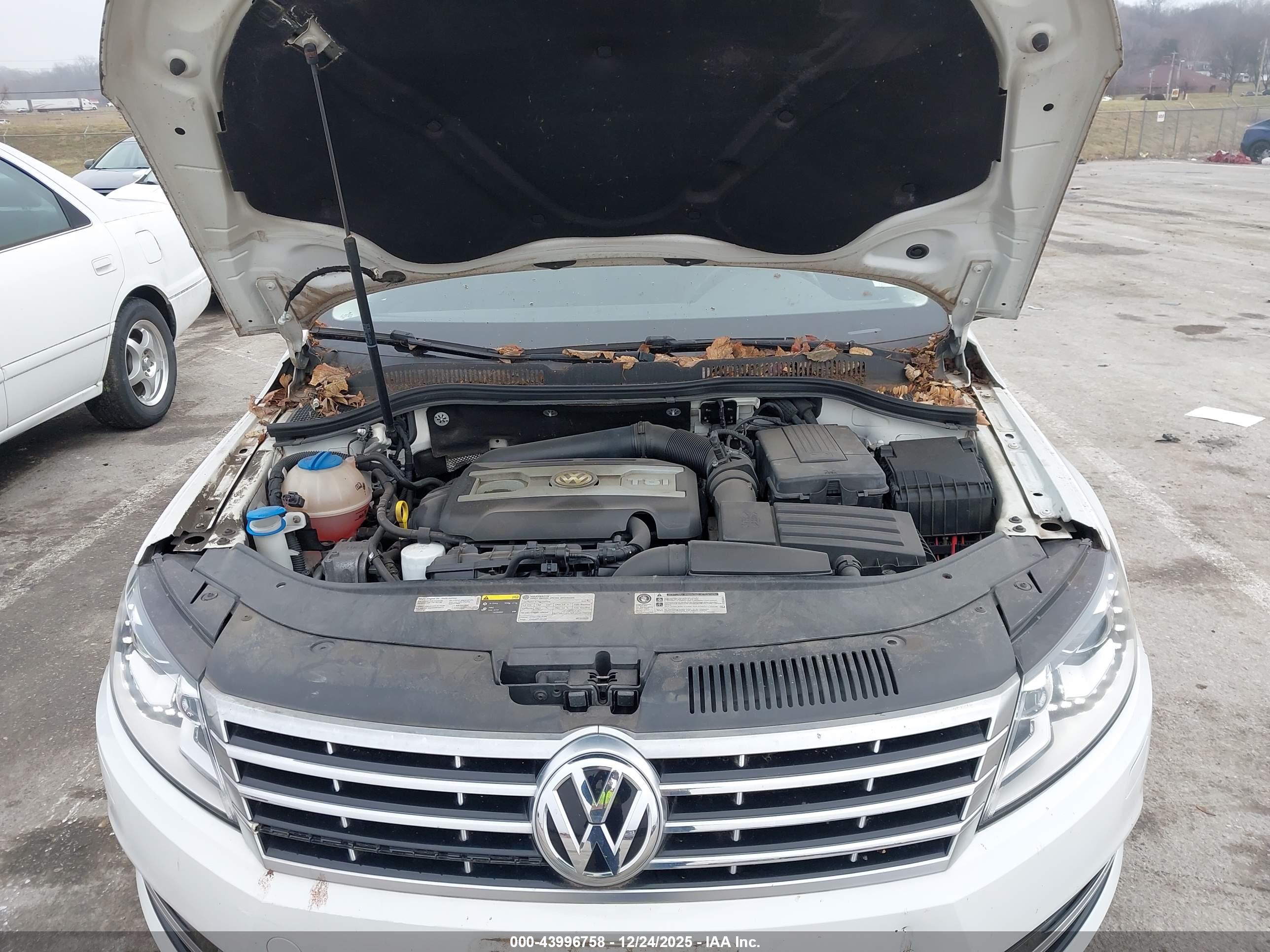 VOLKSWAGEN CC image 10