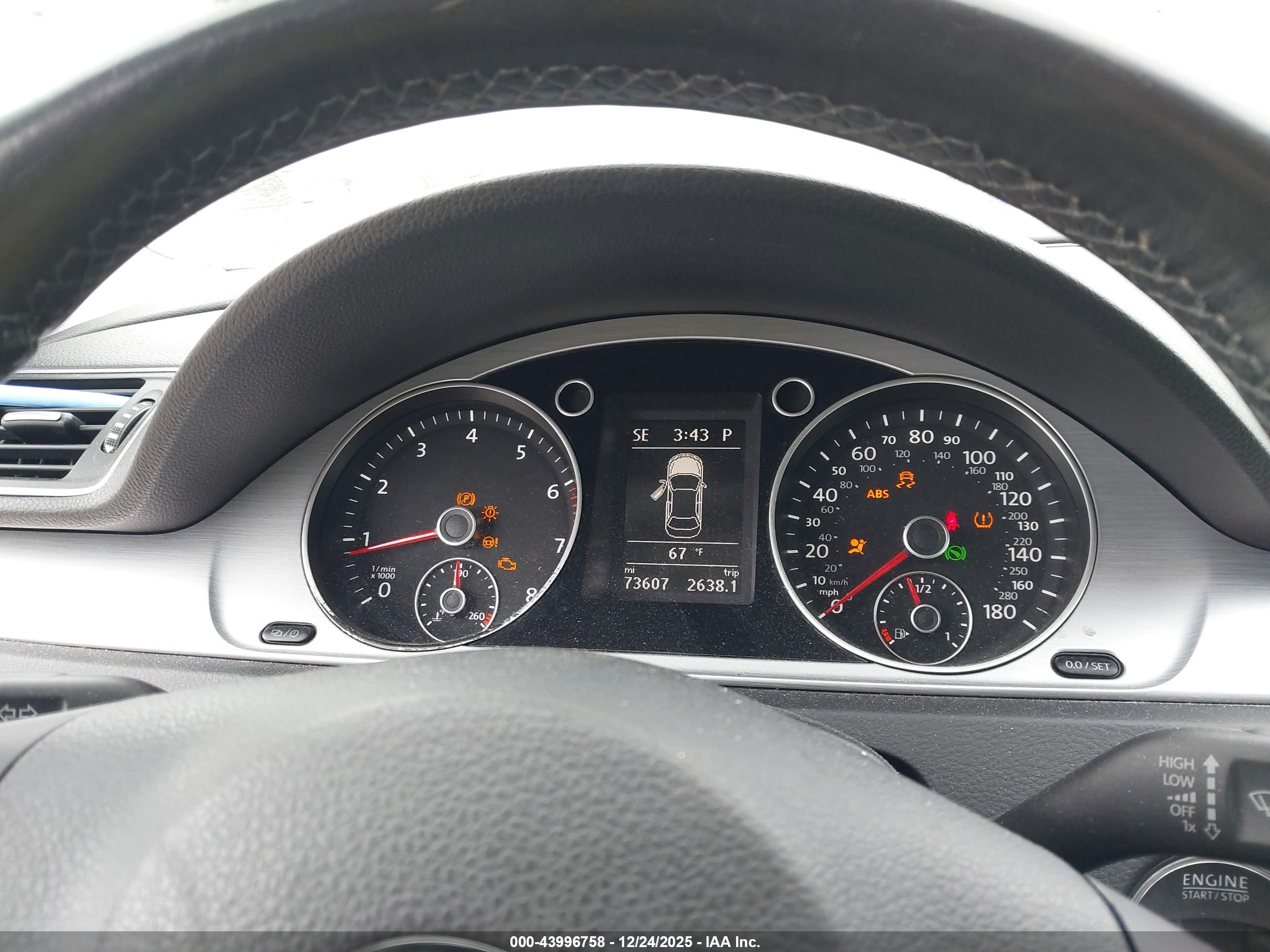 VOLKSWAGEN CC image 7