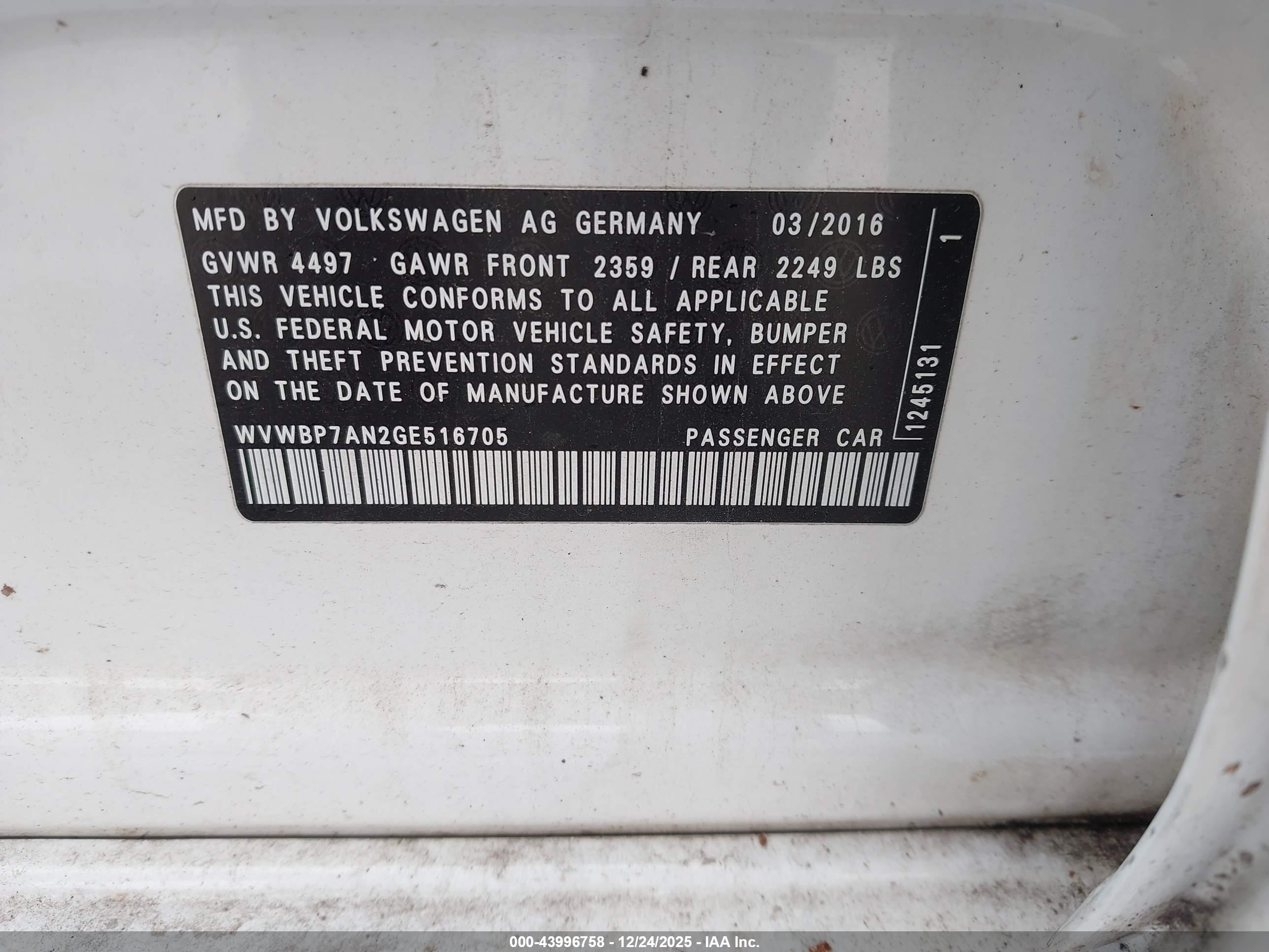 VOLKSWAGEN CC image 9