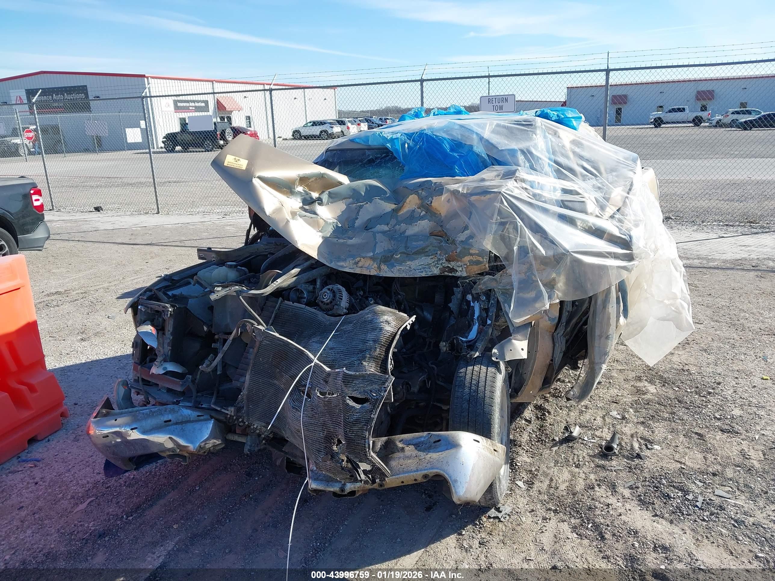 CHEVROLET SILVERADO image 6