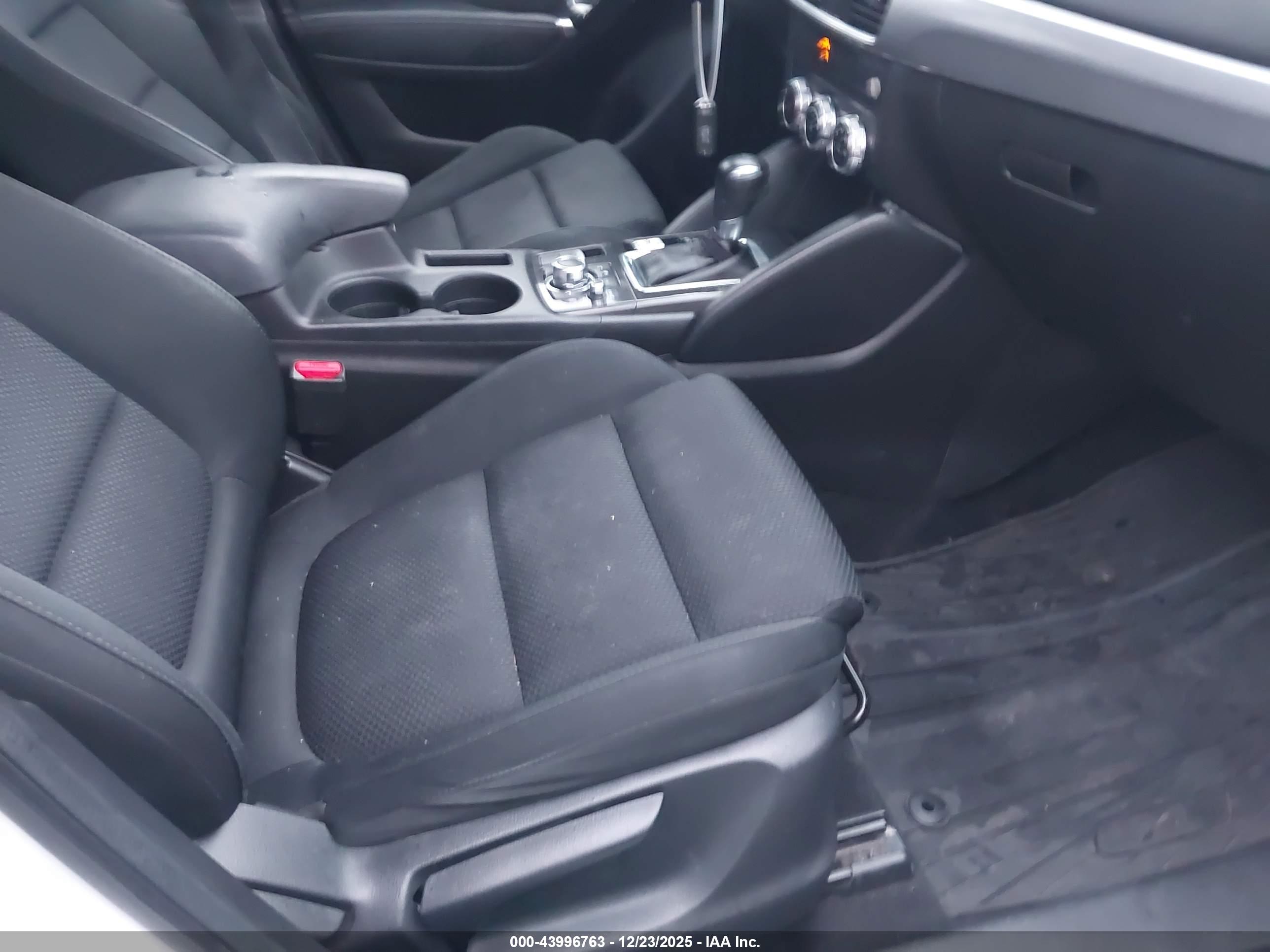 MAZDA CX-5 image 5