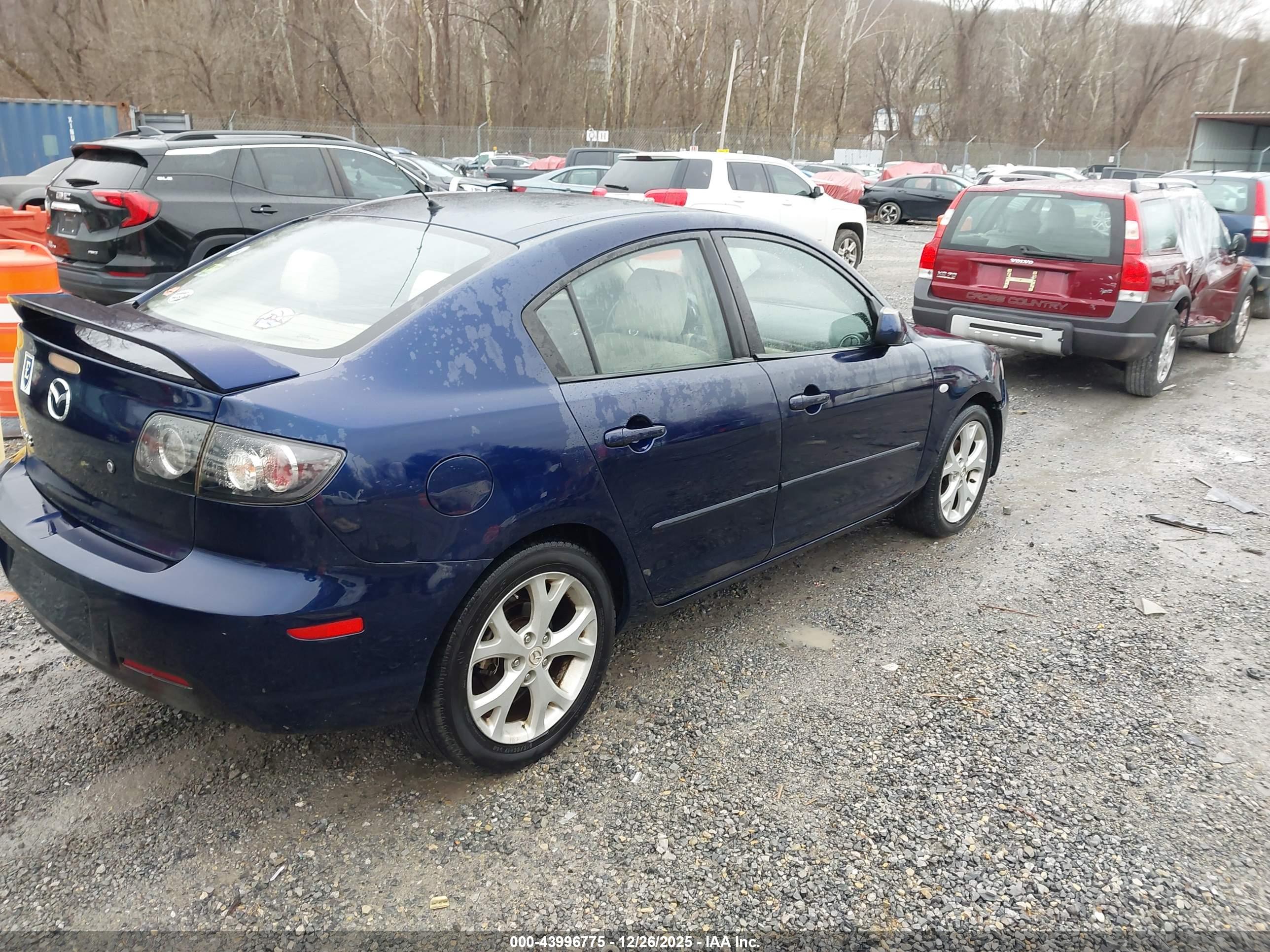 MAZDA MAZDA3 image 4