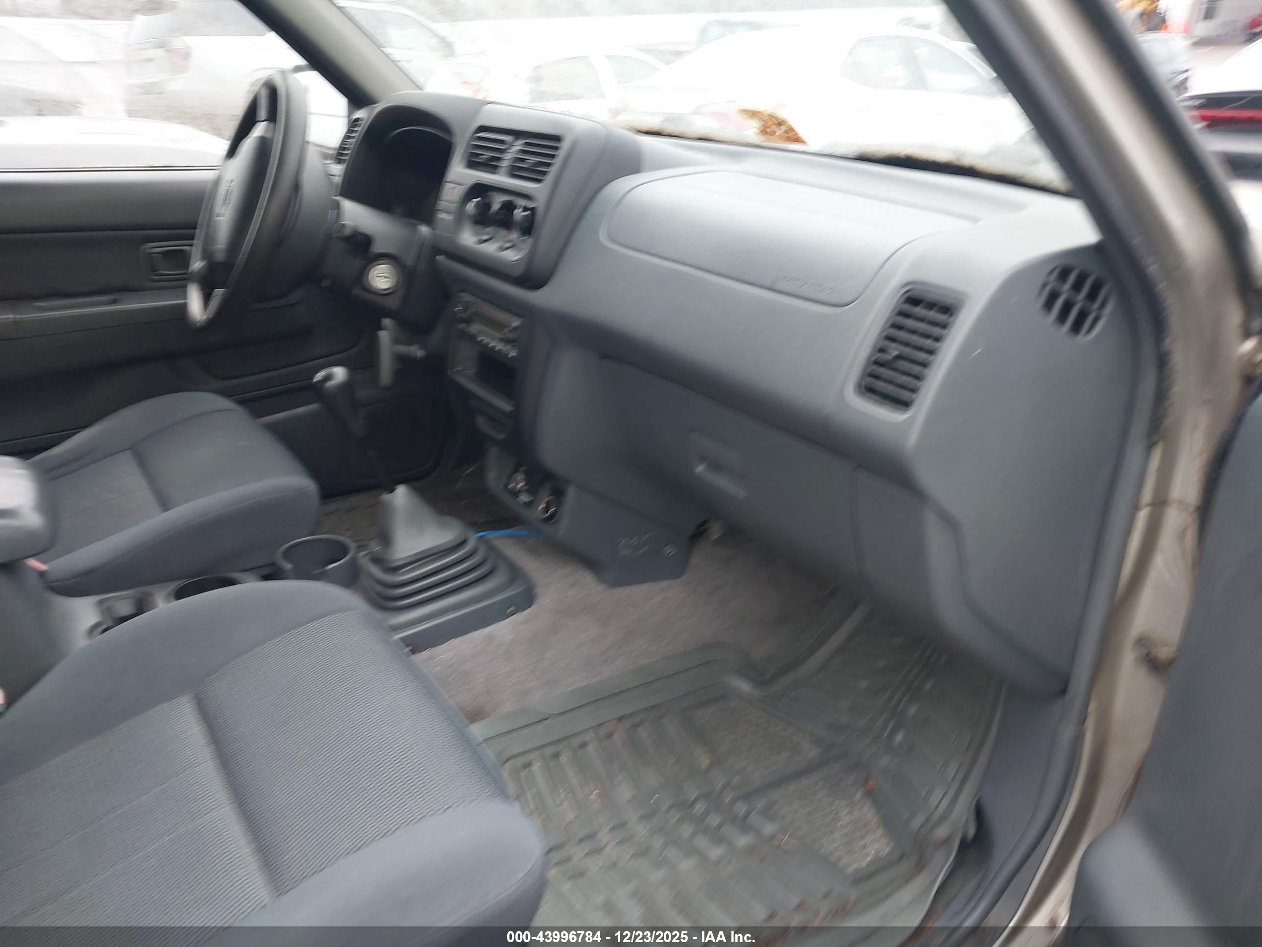 NISSAN FRONTIER image 5