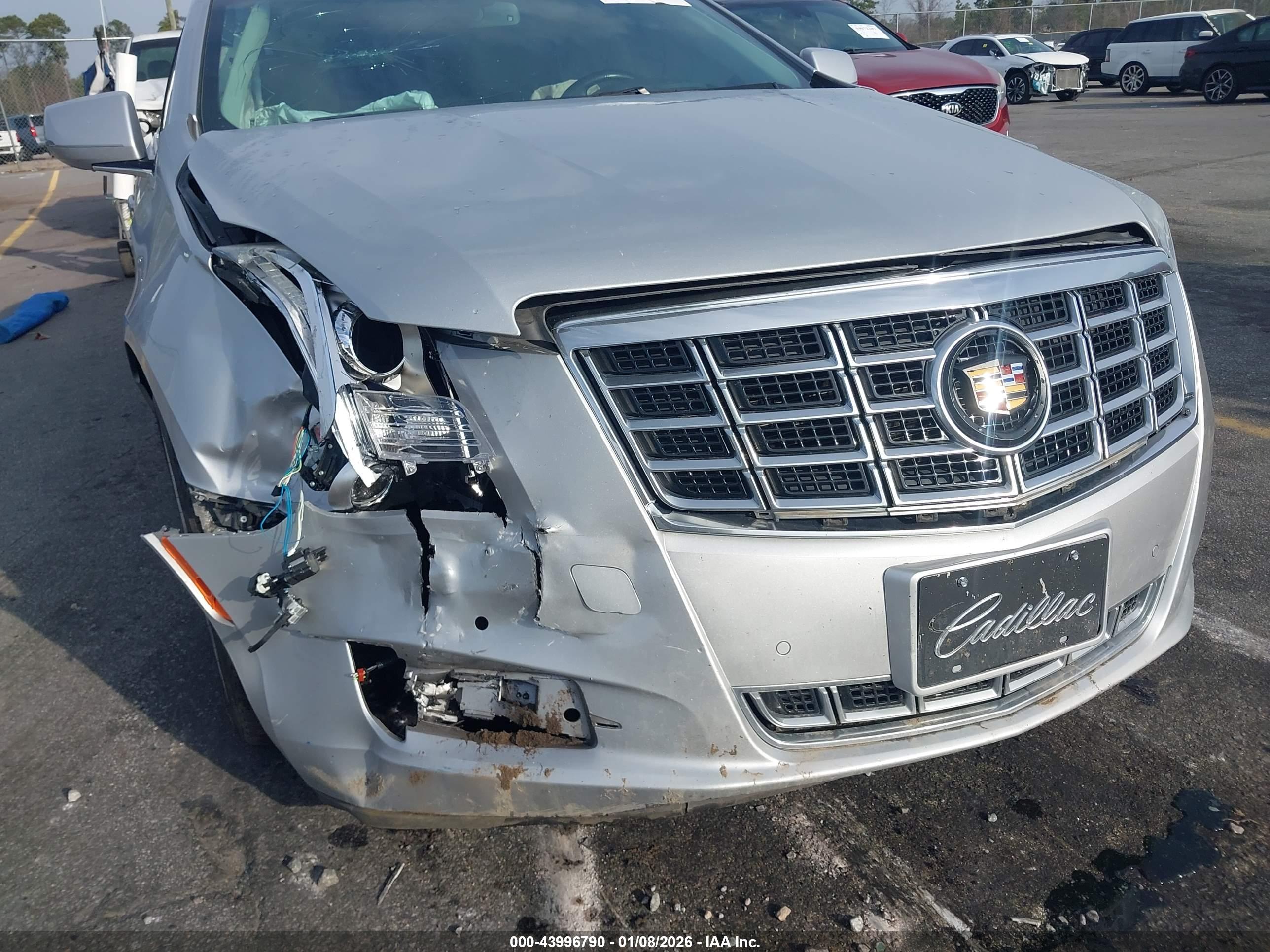 CADILLAC XTS image 6