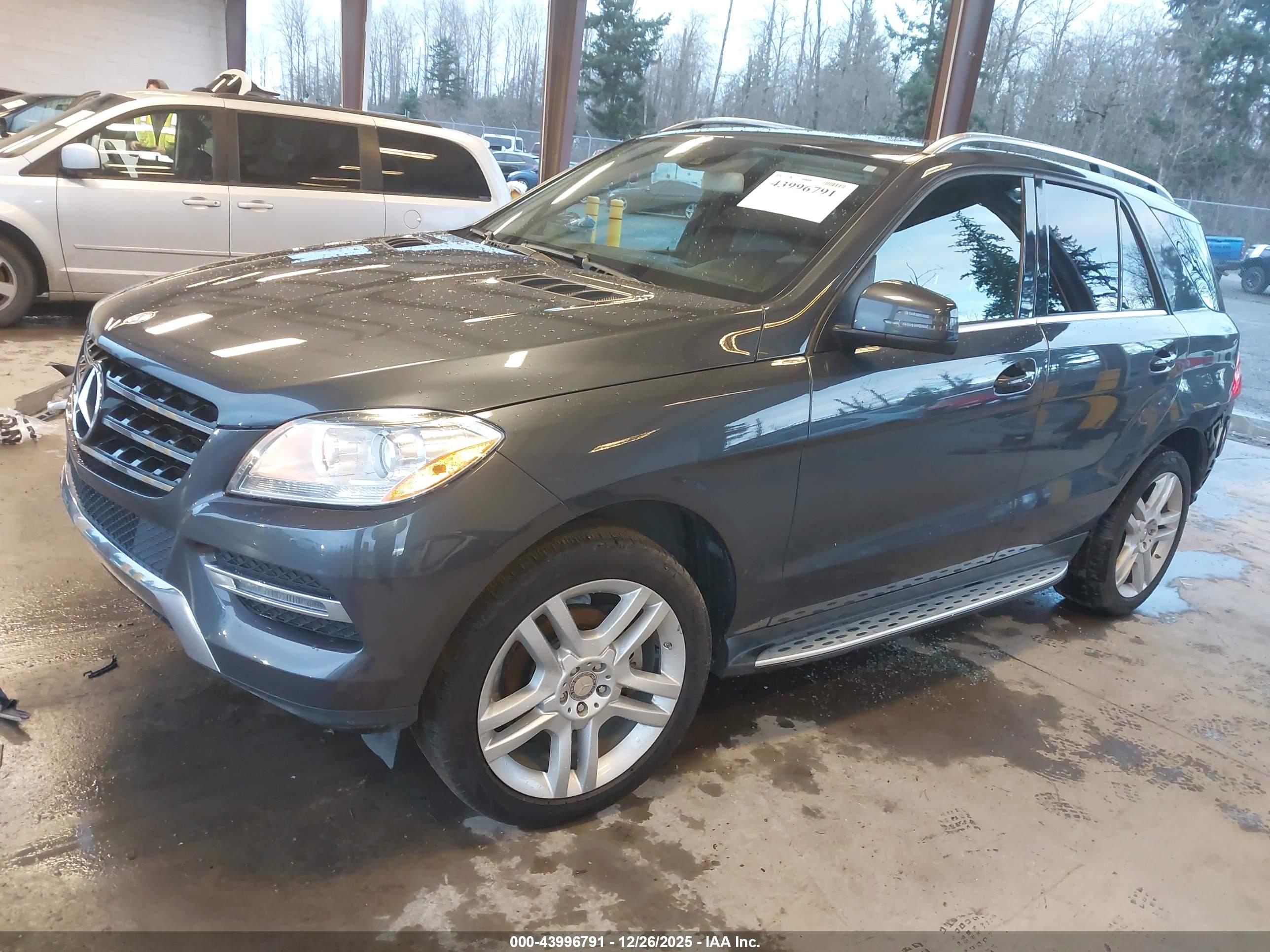 MERCEDES-BENZ ML image 2